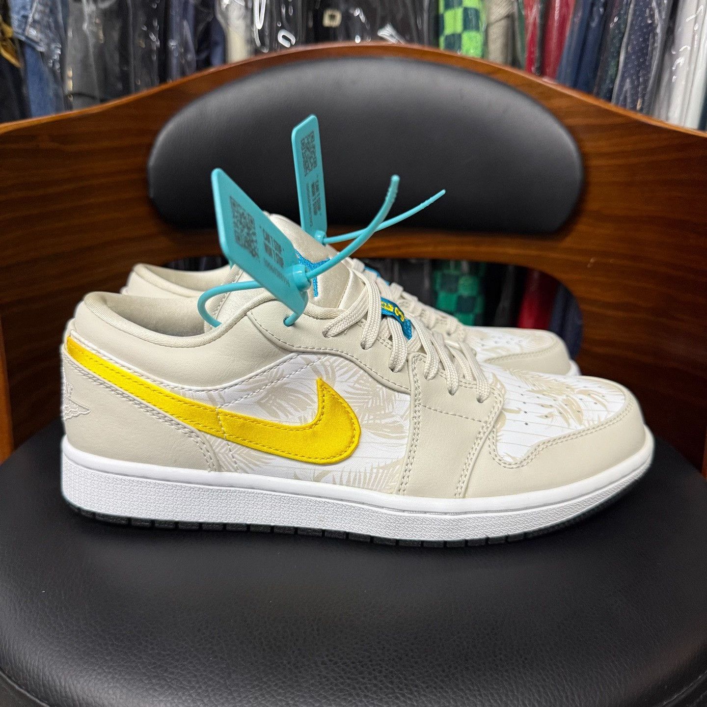 Nike Nike AJ1 Brown Lowtop Sneakers 9.5 Men Size US 9.5 / EU 42-43 - 4 Thumbnail