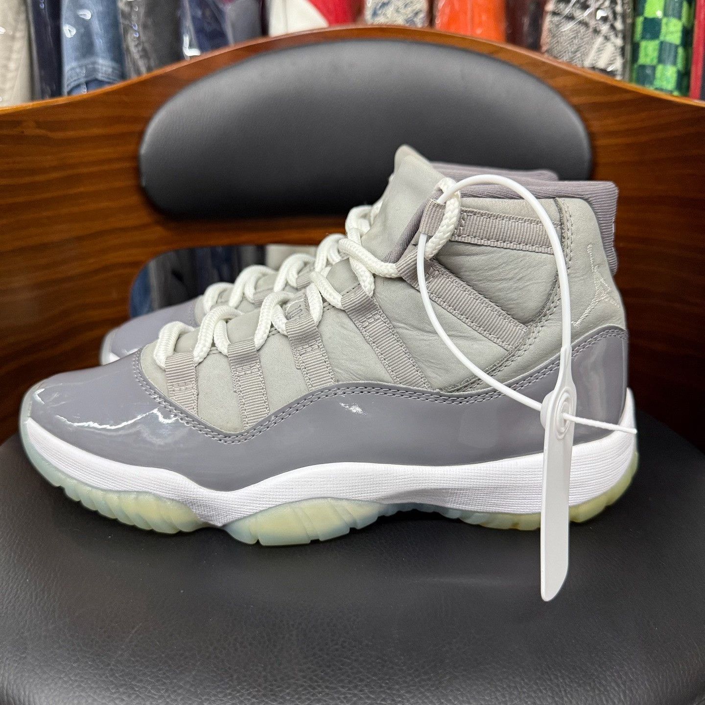 Nike Nike AJ11 Gray Lowtop Sneakers 7.5 Men Size US 7.5 / EU 40-41 - 6 Thumbnail