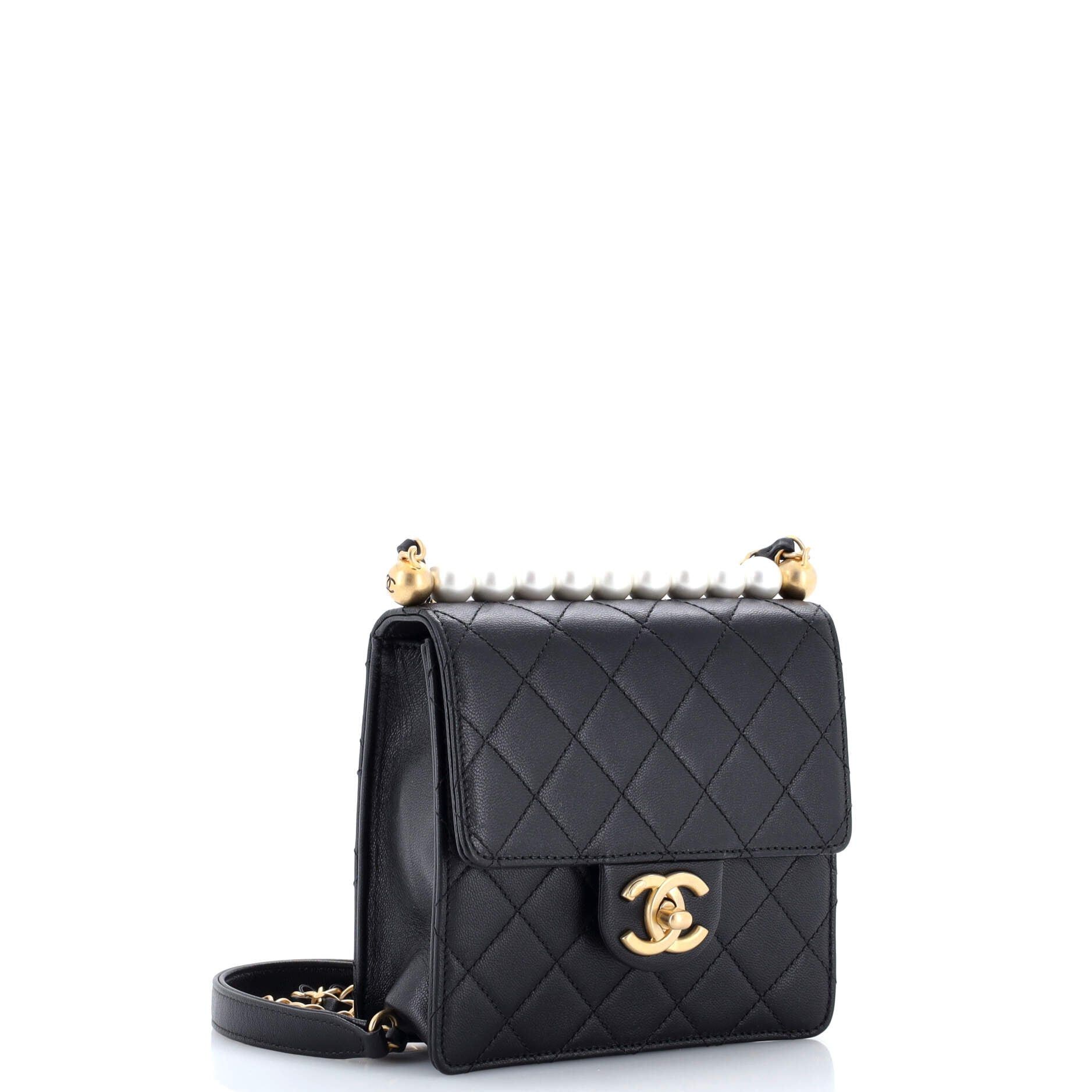 Chanel Chic Pearls Flap Bag Size ONE SIZE - 2 Thumbnail