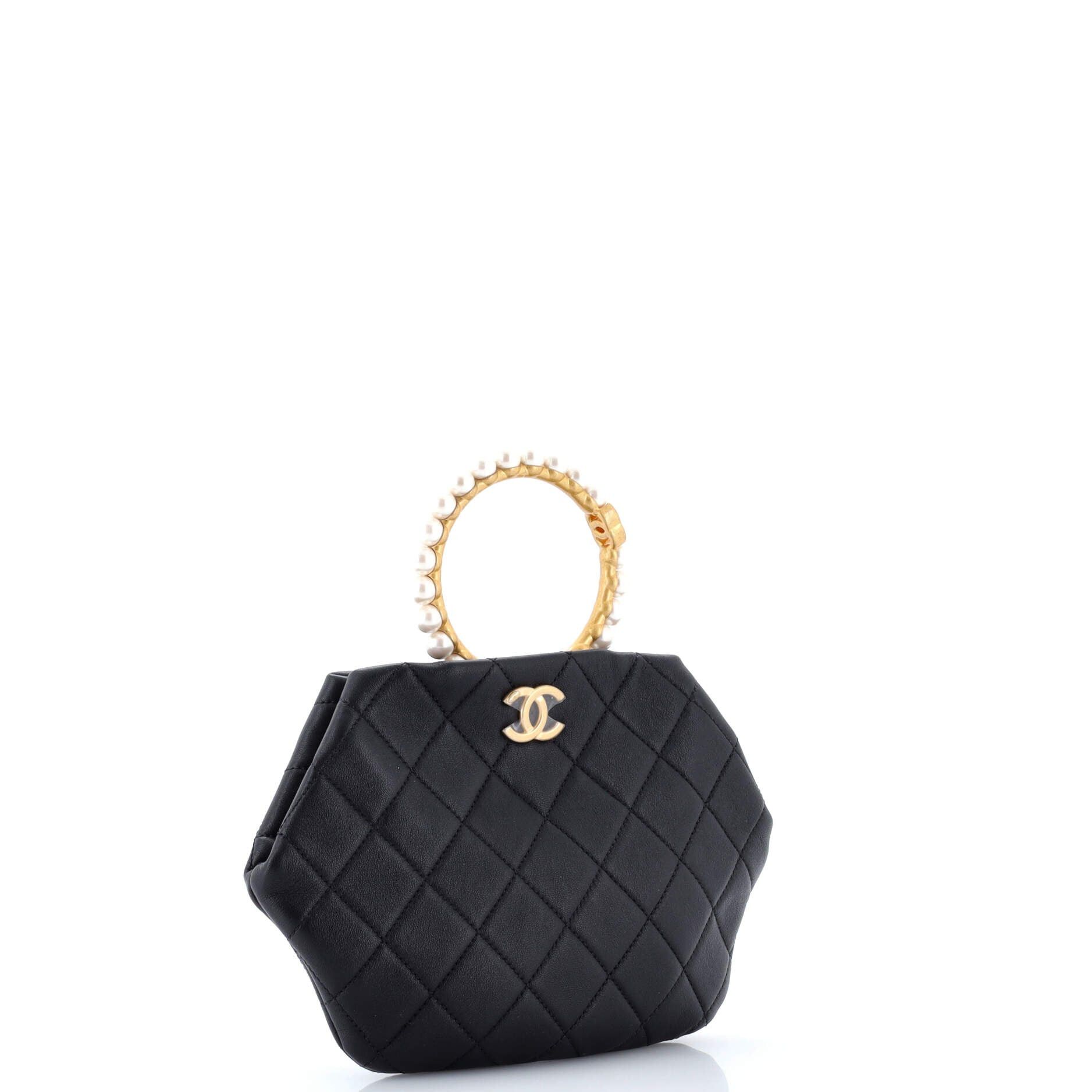 Chanel Pearl Crown Handle Clutch Size ONE SIZE - 2 Thumbnail