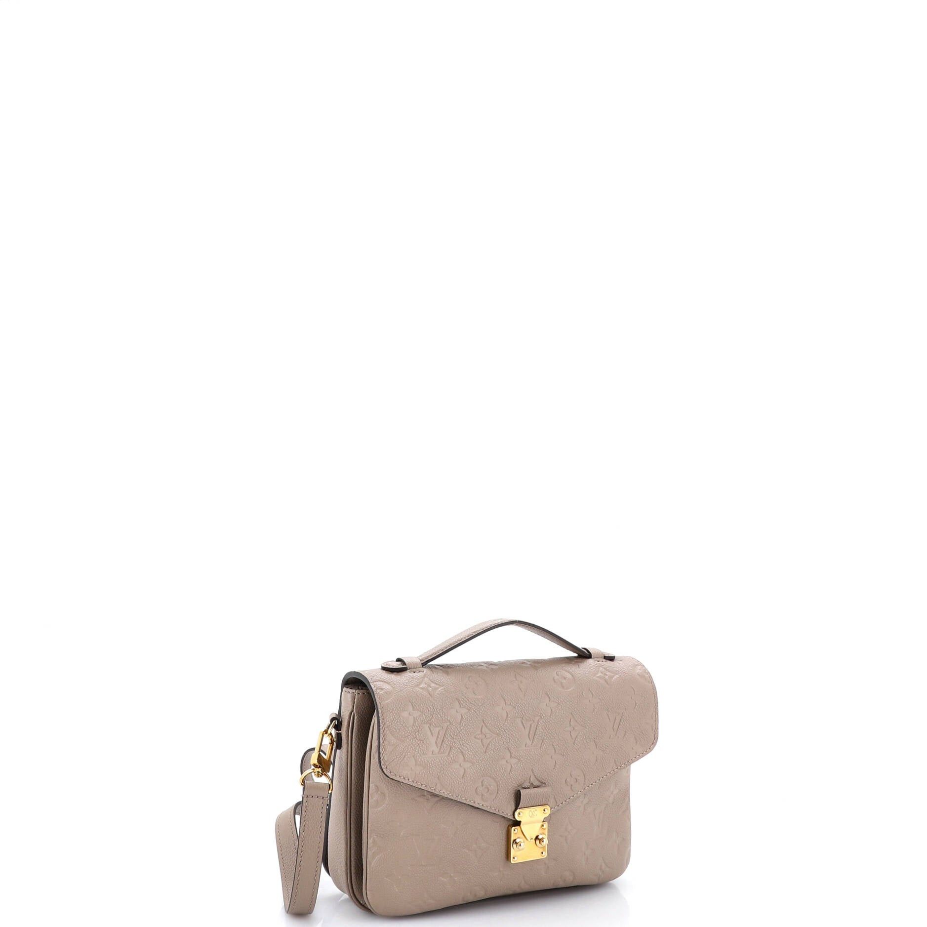 Louis Vuitton Pochette Metis Size ONE SIZE - 2 Thumbnail