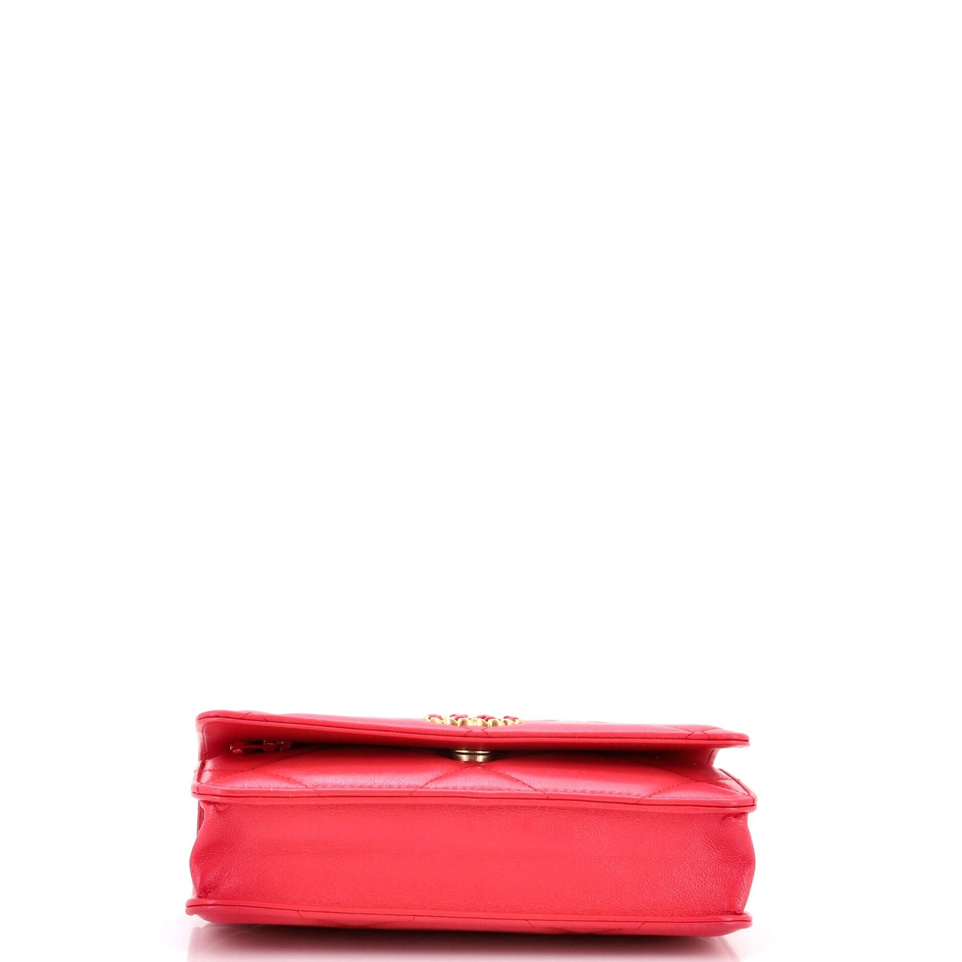 Chanel 19 Wallet on Chain Size ONE SIZE - 4 Thumbnail