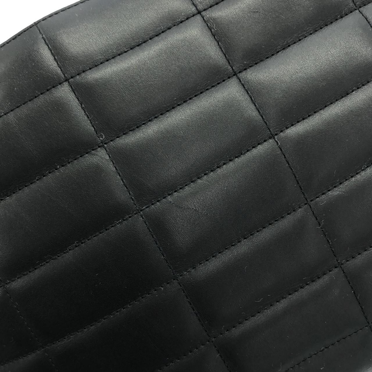 Chanel Chanel Chanel Vintage Calf Shoulder Bag Leather Handbag DUTY FREE for USA Size ONE SIZE - 3 Thumbnail
