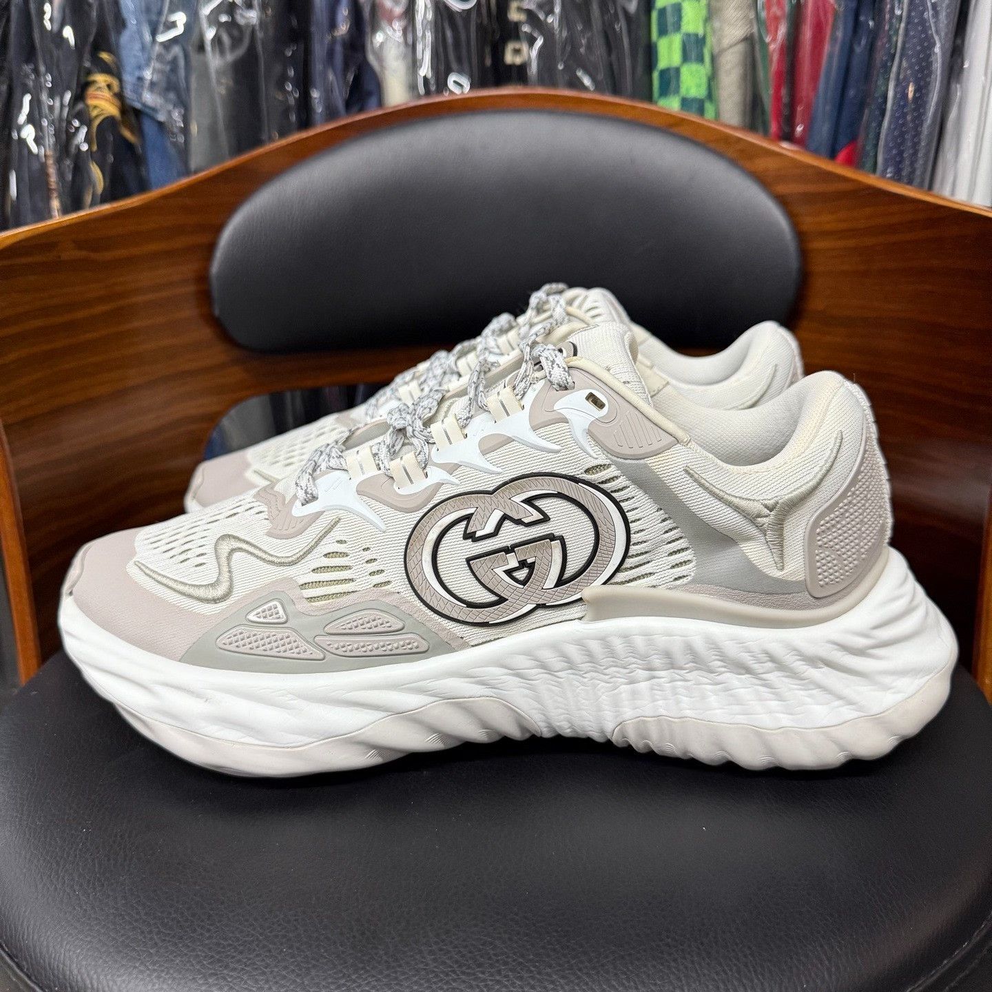 Gucci Gucci White Lowtop Sneakers 10 Men Size US 10 / EU 43 - 6 Thumbnail