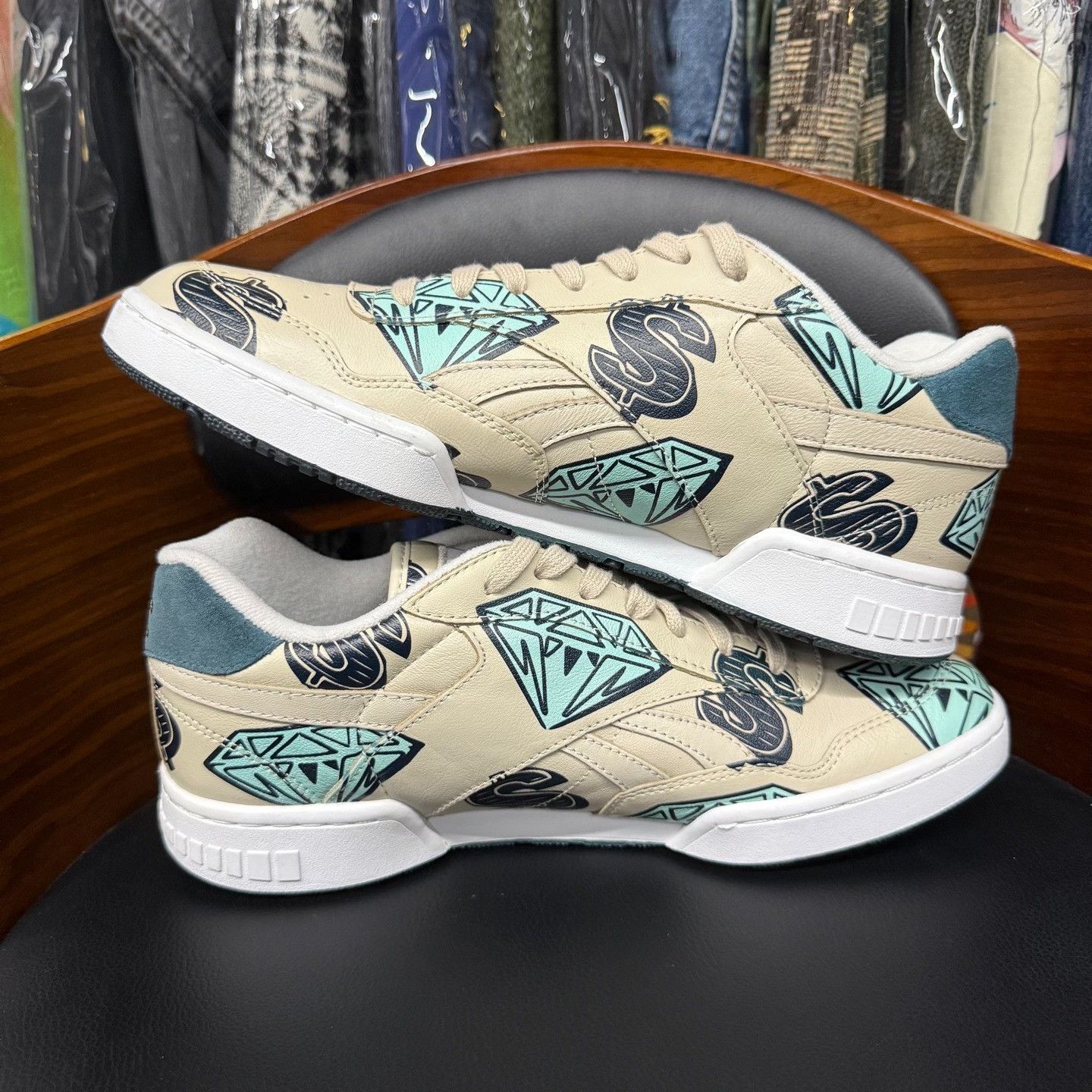 Reebok Reebok Collab White Lowtop Sneakers 9.5 Men Size US 9.5 / EU 42-43 - 7 Thumbnail