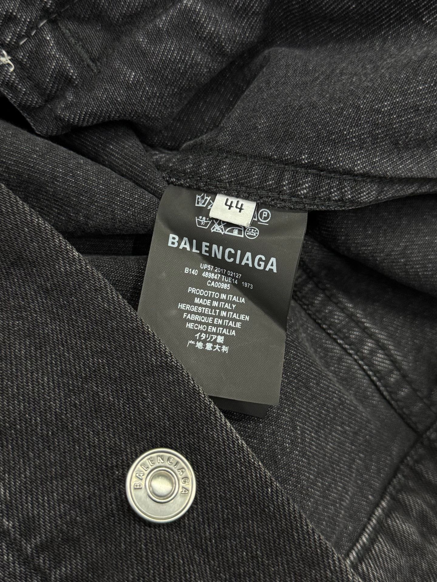 Balenciaga Balenciaga Denim Light Jacket 44 Men Size US L / EU 52-54 / 3 - 8 Thumbnail