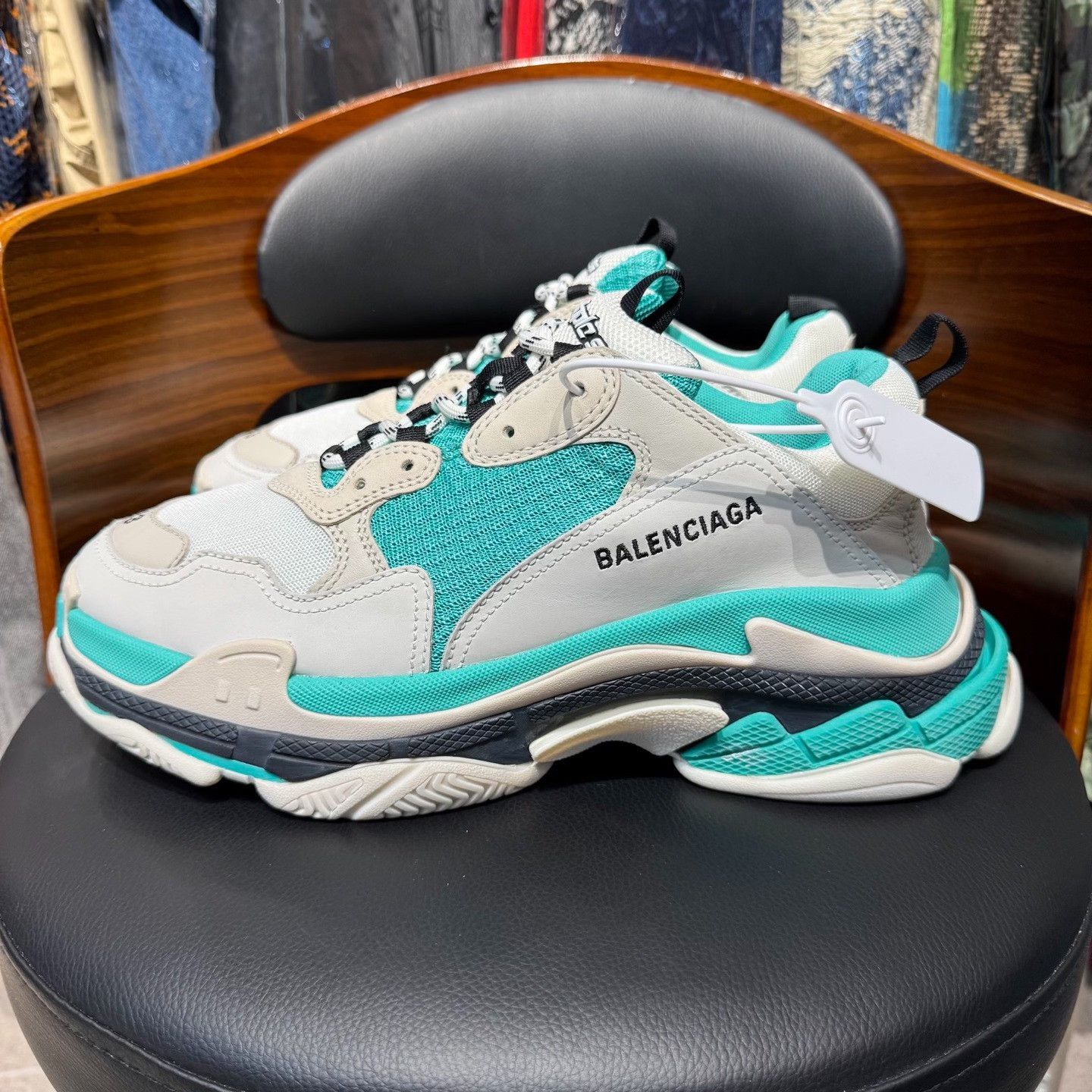 Balenciaga Balenciaga Green Lowtop Sneakers 10 Men Size US 10 / EU 43 - 6 Thumbnail