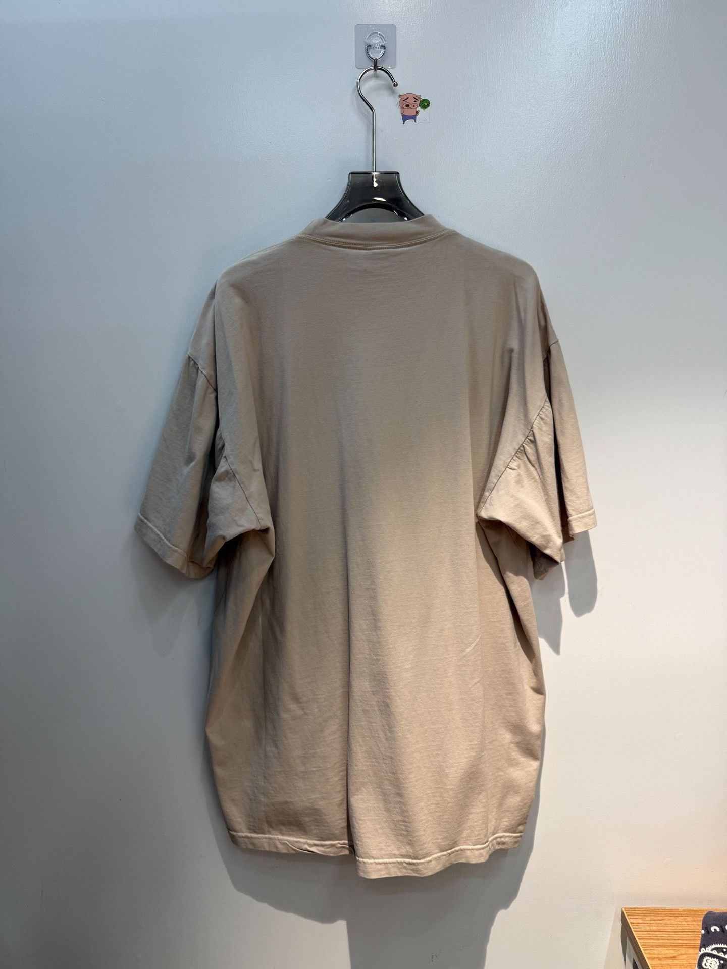 Balenciaga Balenciaga Embroidered Beige T-Shirt xl Men Size US XL / EU 56 / 4 - 3 Thumbnail
