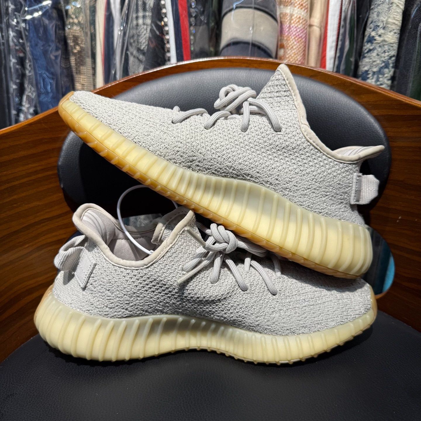 Adidas Adidas YEEZY350 Lowtop Sneakers 8 Men Size US 8 / EU 41 - 7 Thumbnail