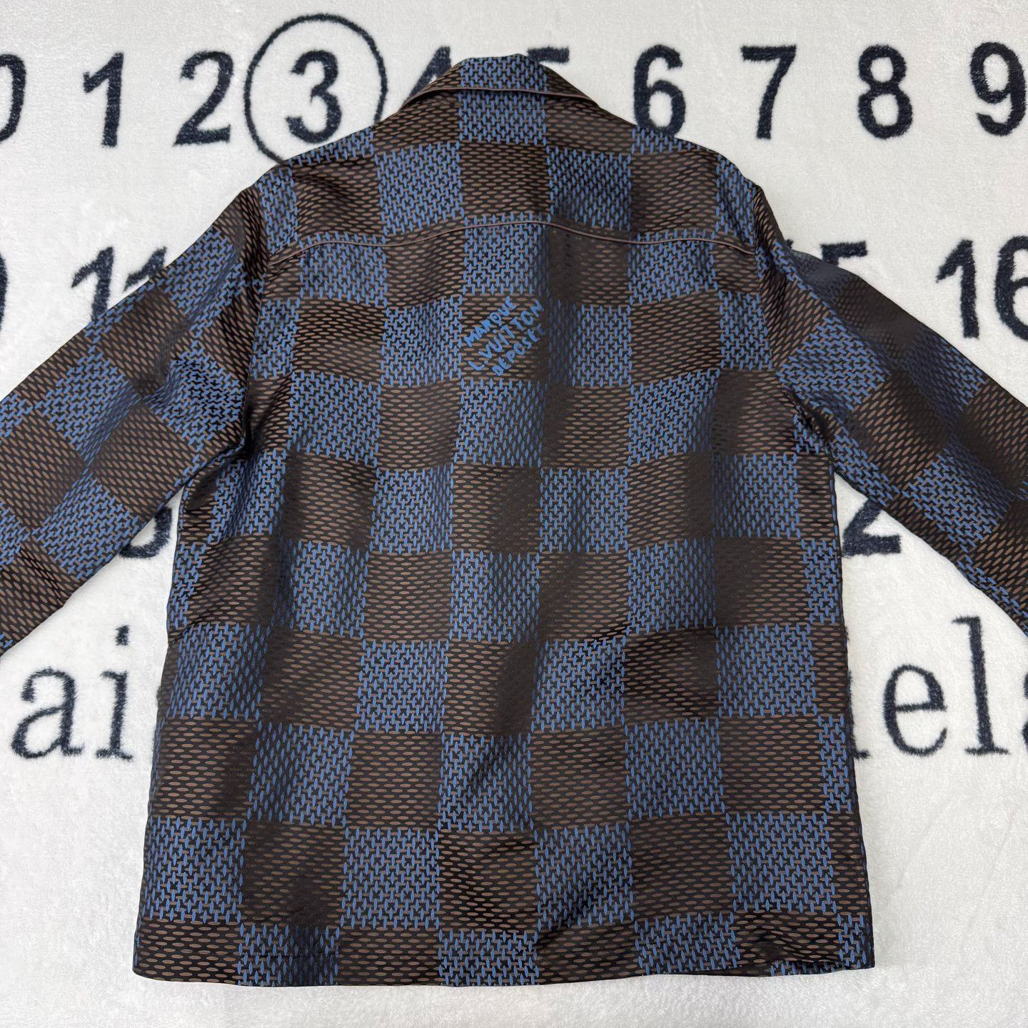 Louis Vuitton Louis Vuitton Collab Light Jacket xl Men Size US XL / EU 56 / 4 - 2 Thumbnail