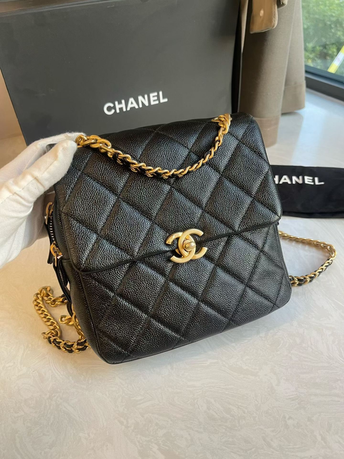 Chanel Pre-loved Bag Very good condition Size ONE SIZE - 3 Thumbnail