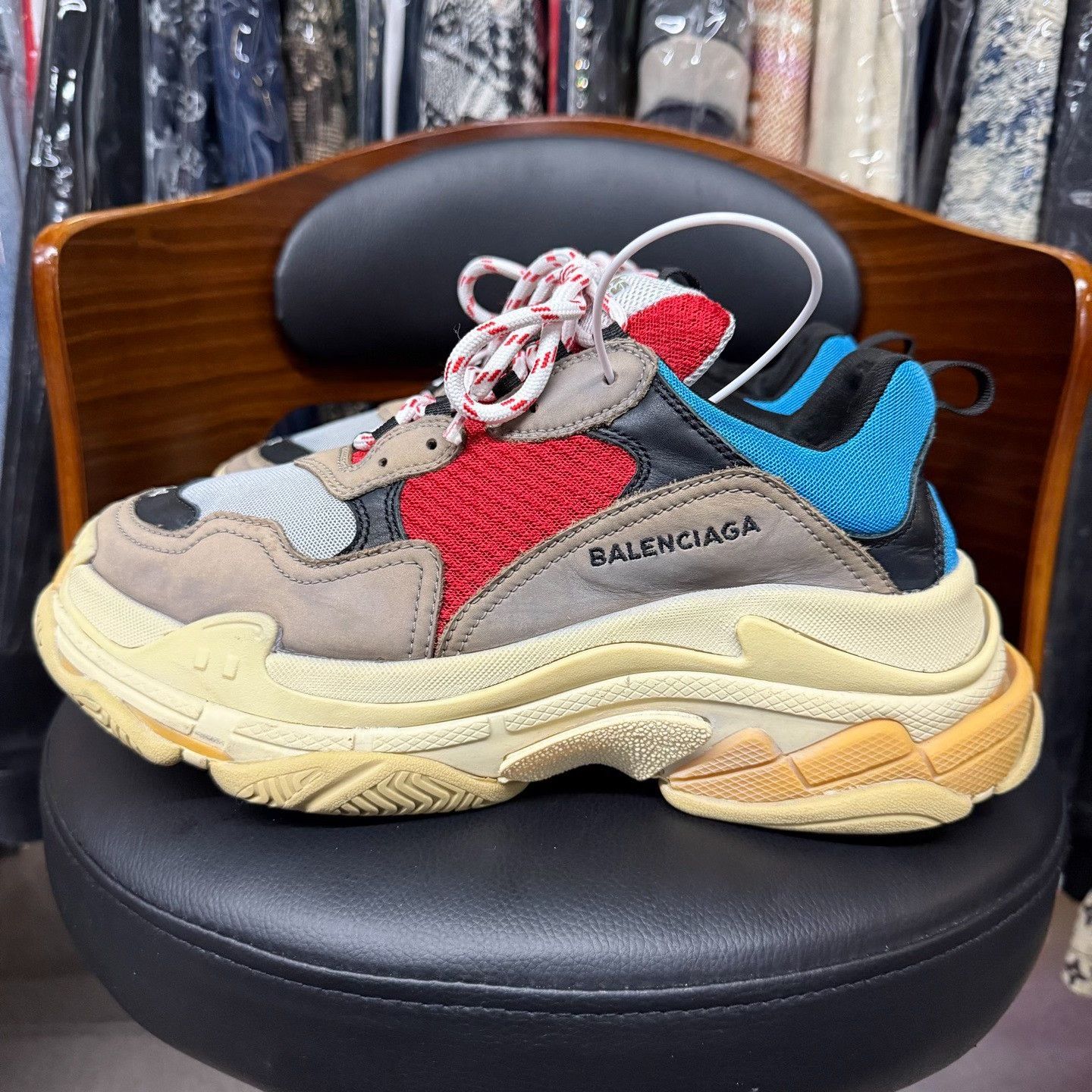 Balenciaga Balenciaga Distressed Blue Lowtop Sneakers 10.5 Men Size US 10.5 / EU 43-44 - 6 Thumbnail