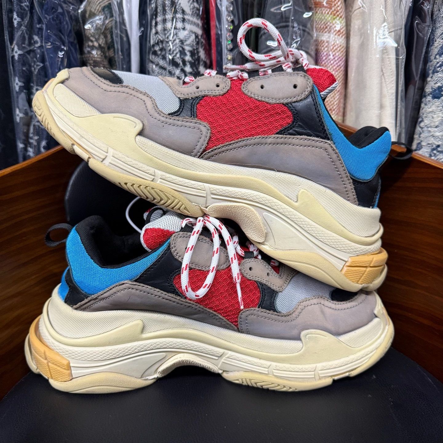 Balenciaga Balenciaga Distressed Blue Lowtop Sneakers 10.5 Men Size US 10.5 / EU 43-44 - 7 Thumbnail