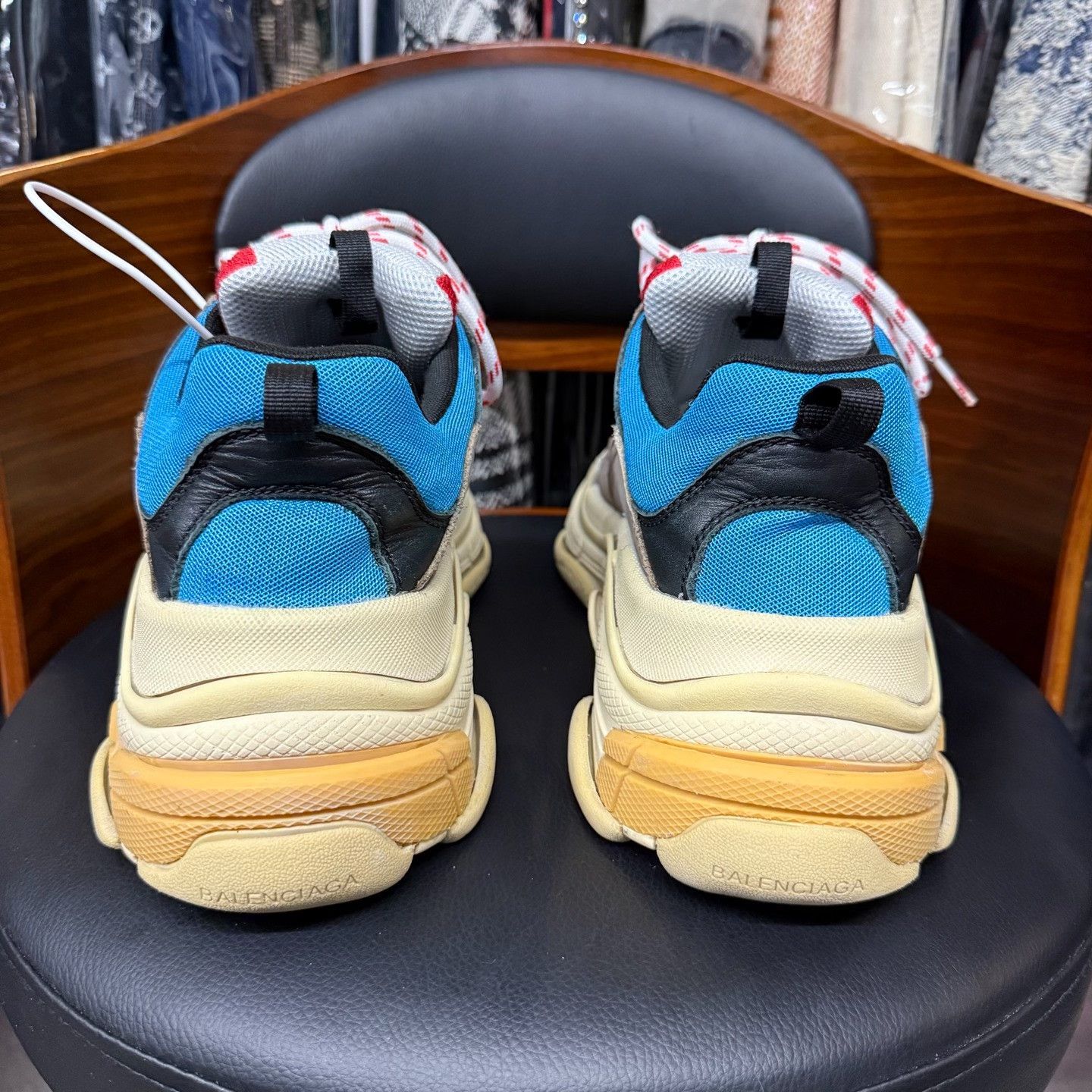 Balenciaga Balenciaga Distressed Blue Lowtop Sneakers 10.5 Men Size US 10.5 / EU 43-44 - 3 Thumbnail