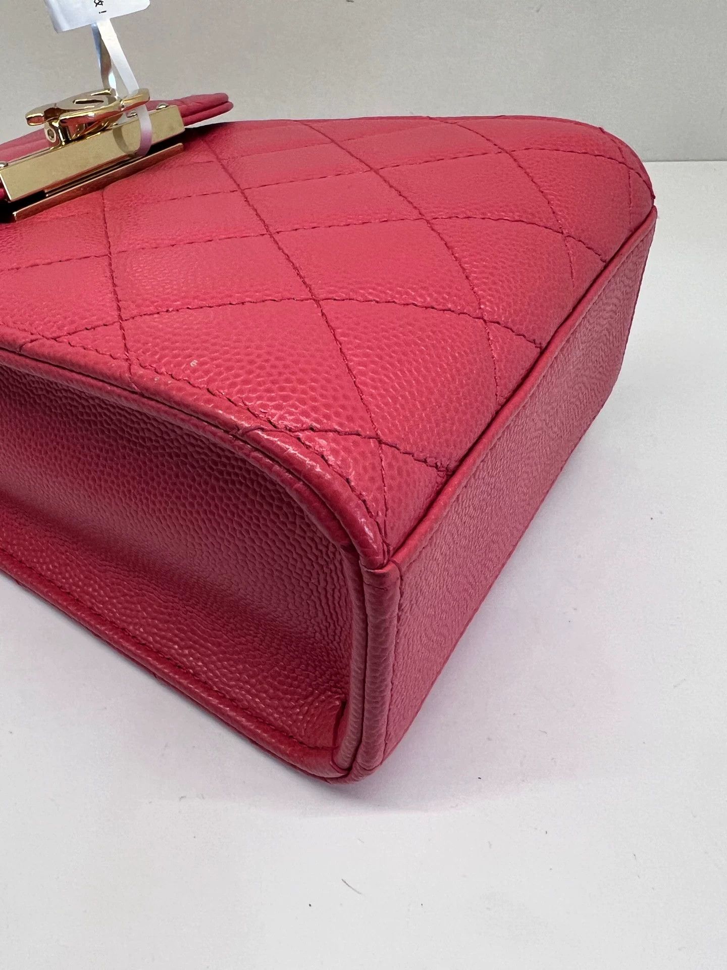 Chanel Pre-loved Bag Very good condition Size ONE SIZE - 4 Thumbnail
