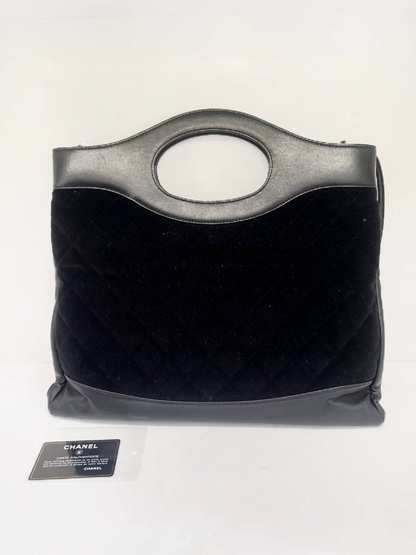 Chanel Pre-loved Bag Very good condition Size ONE SIZE - 2 Thumbnail