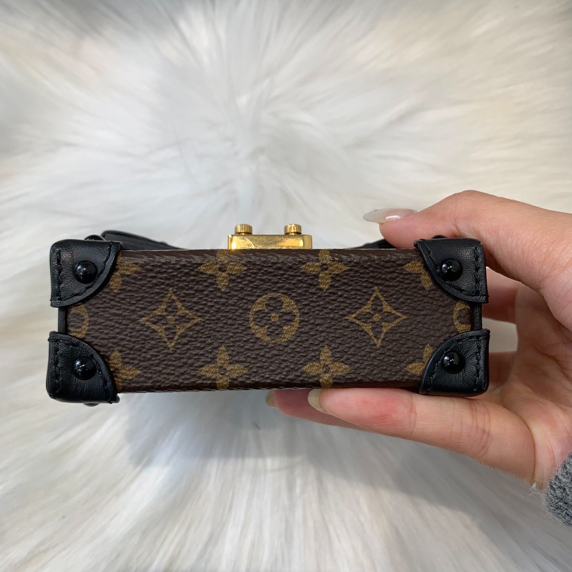 Louis Vuitton Pre-loved Bag Very good condition Size ONE SIZE - 6 Thumbnail