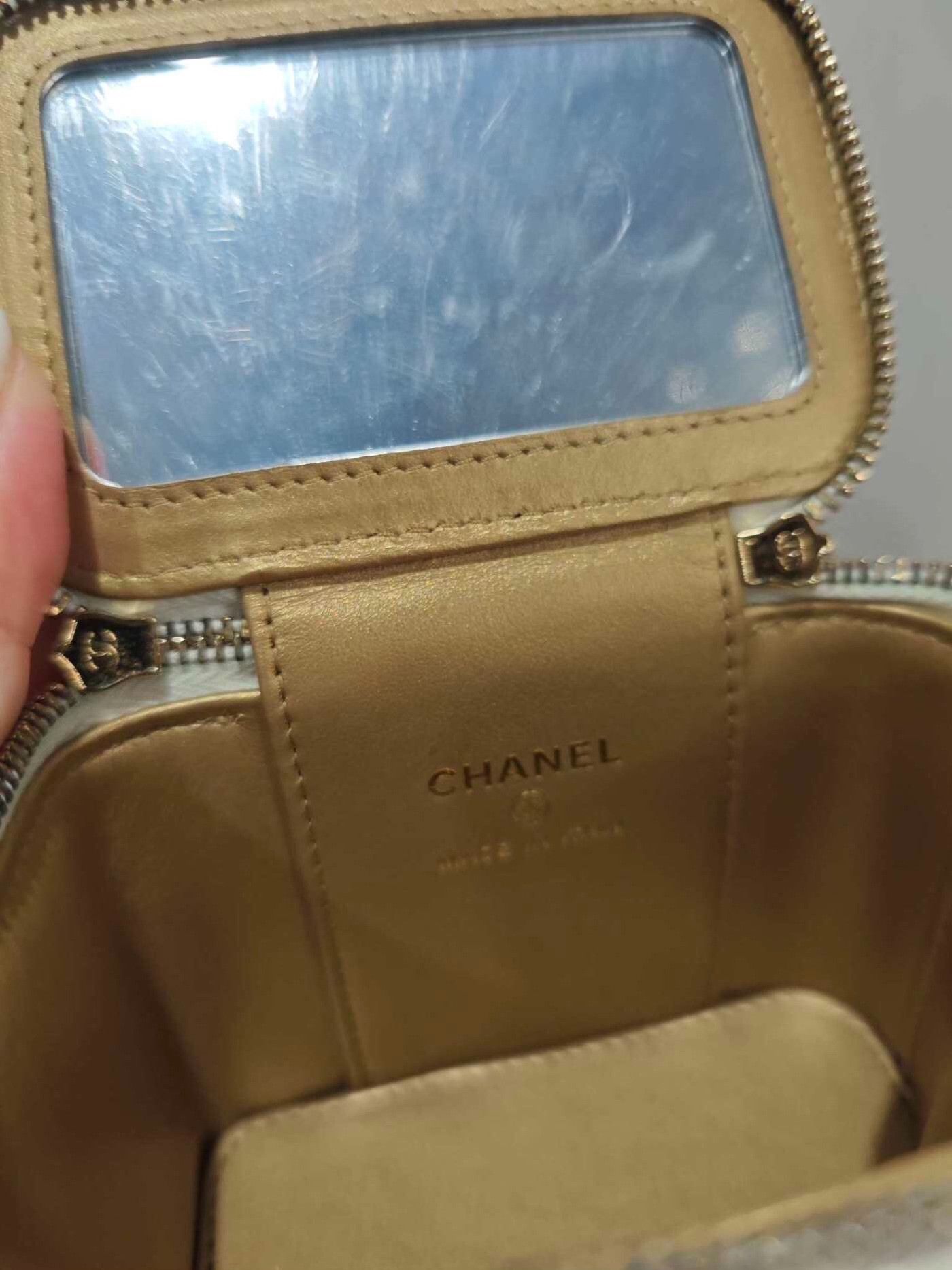 Chanel Pre-loved Bag Very good condition Size ONE SIZE - 7 Thumbnail
