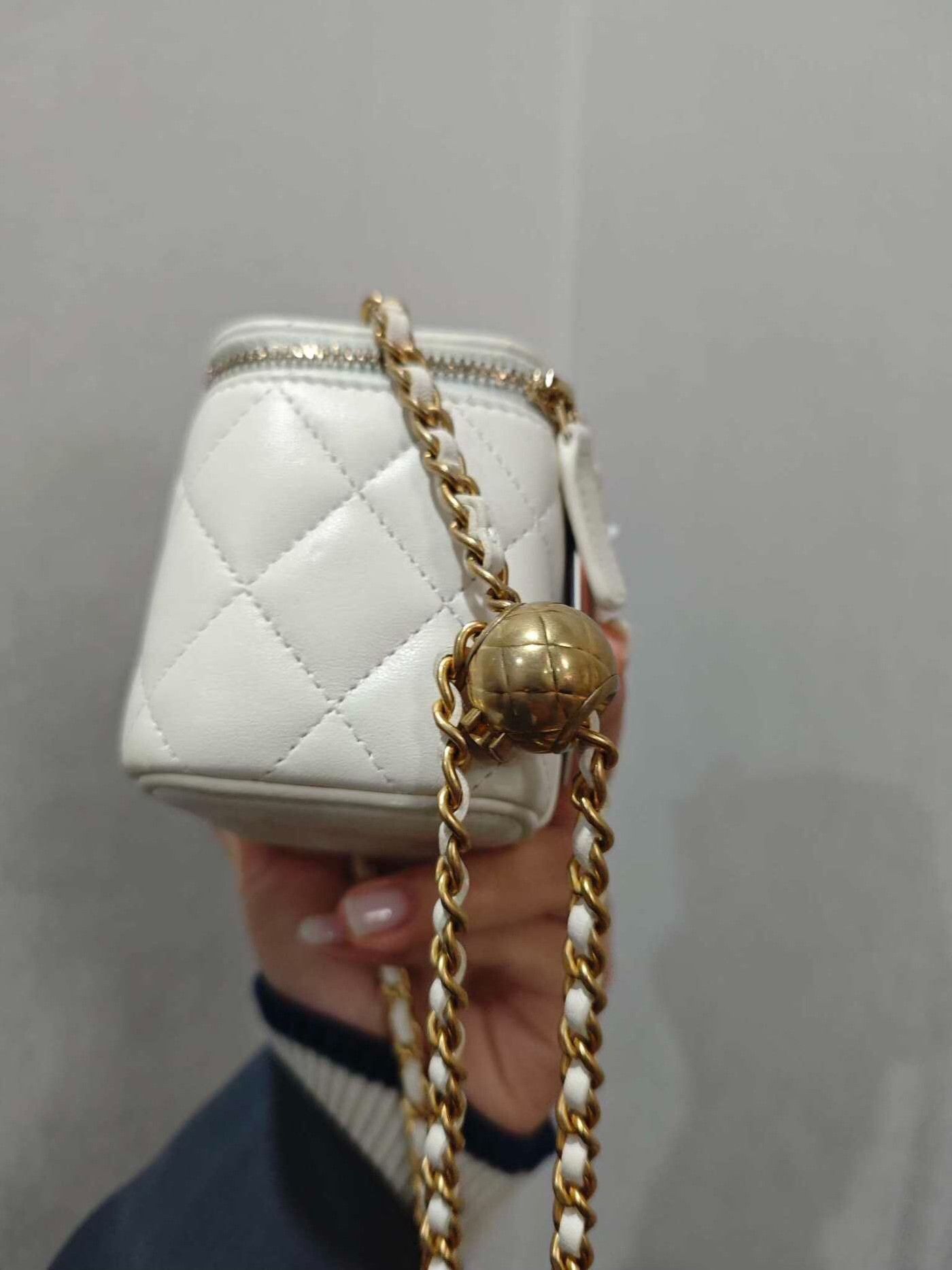 Chanel Pre-loved Bag Very good condition Size ONE SIZE - 3 Thumbnail