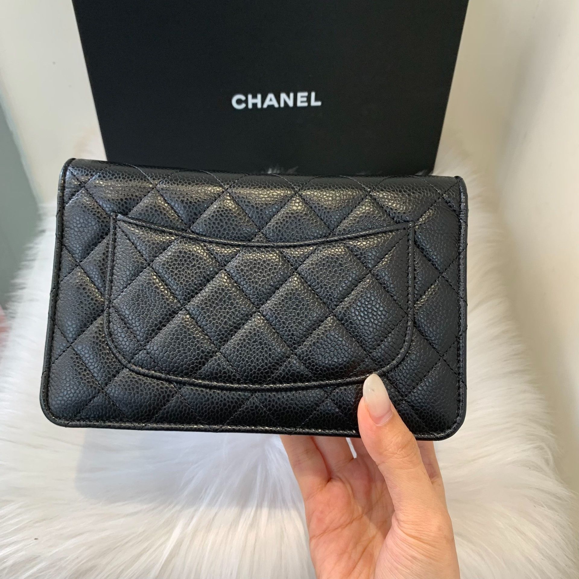 Chanel Pre-loved Bag Very good condition Size ONE SIZE - 4 Thumbnail