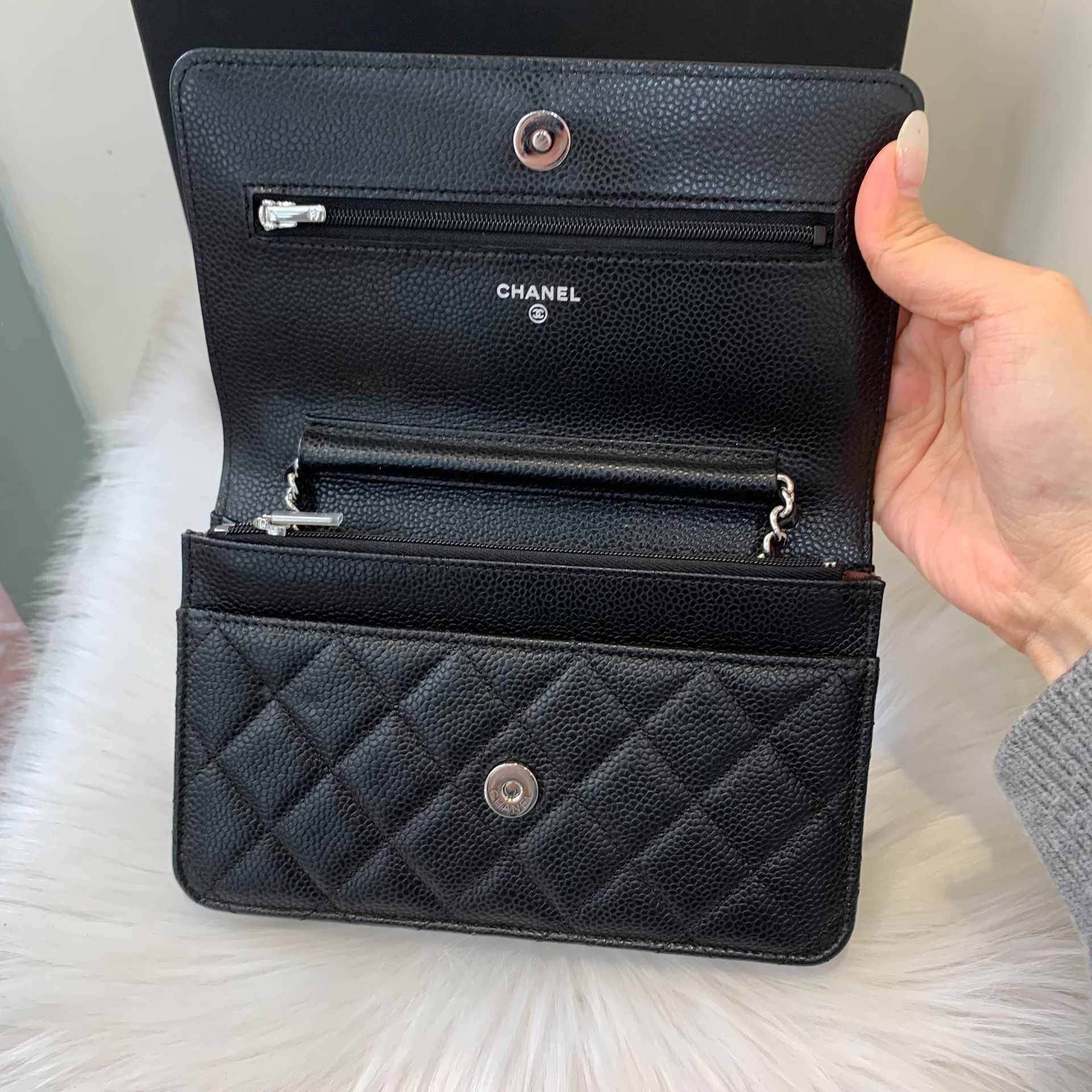 Chanel Pre-loved Bag Very good condition Size ONE SIZE - 7 Thumbnail