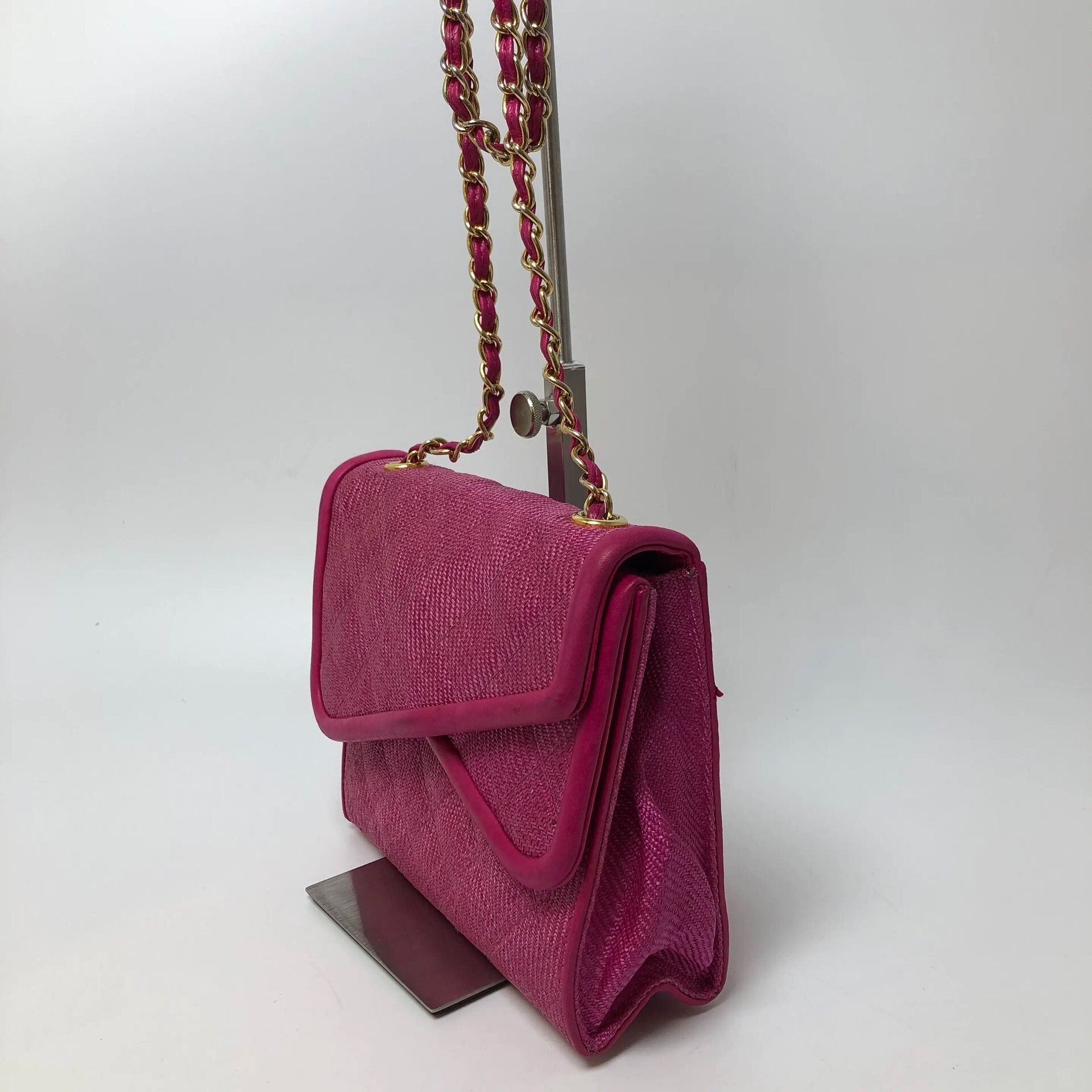 Chanel Pre-loved Bag Very good condition Size ONE SIZE - 2 Thumbnail