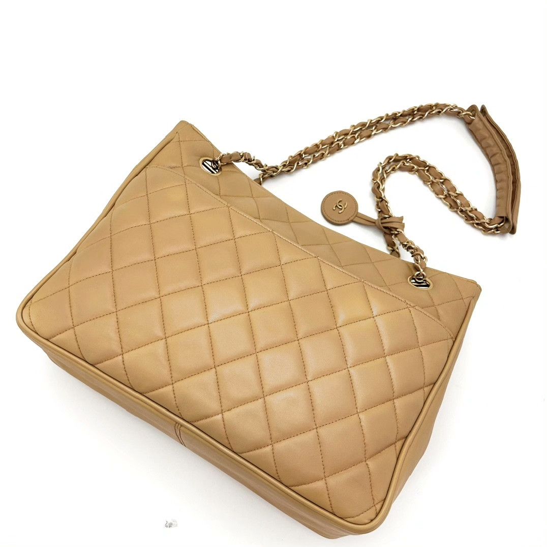 Chanel Pre-loved Bag Very good condition Size ONE SIZE - 3 Thumbnail