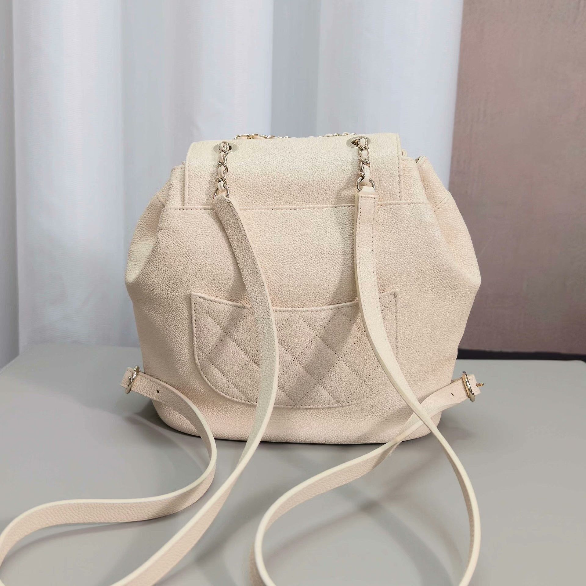 Chanel Pre-loved Bag Very good condition Size ONE SIZE - 2 Thumbnail