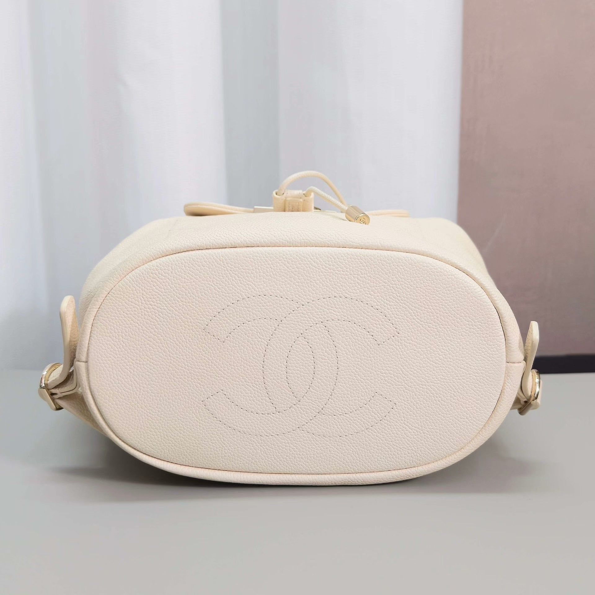 Chanel Pre-loved Bag Very good condition Size ONE SIZE - 5 Thumbnail