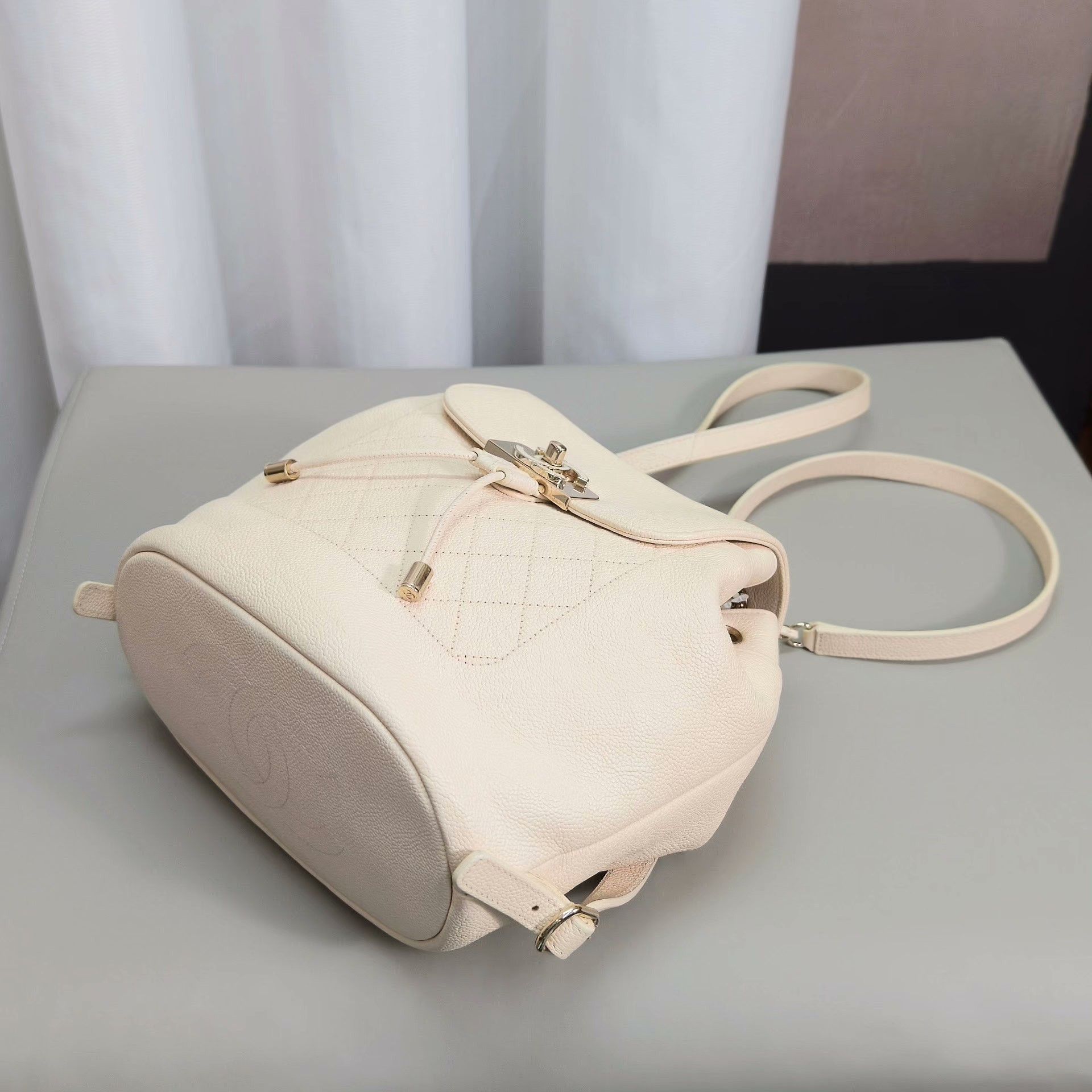 Chanel Pre-loved Bag Very good condition Size ONE SIZE - 3 Thumbnail