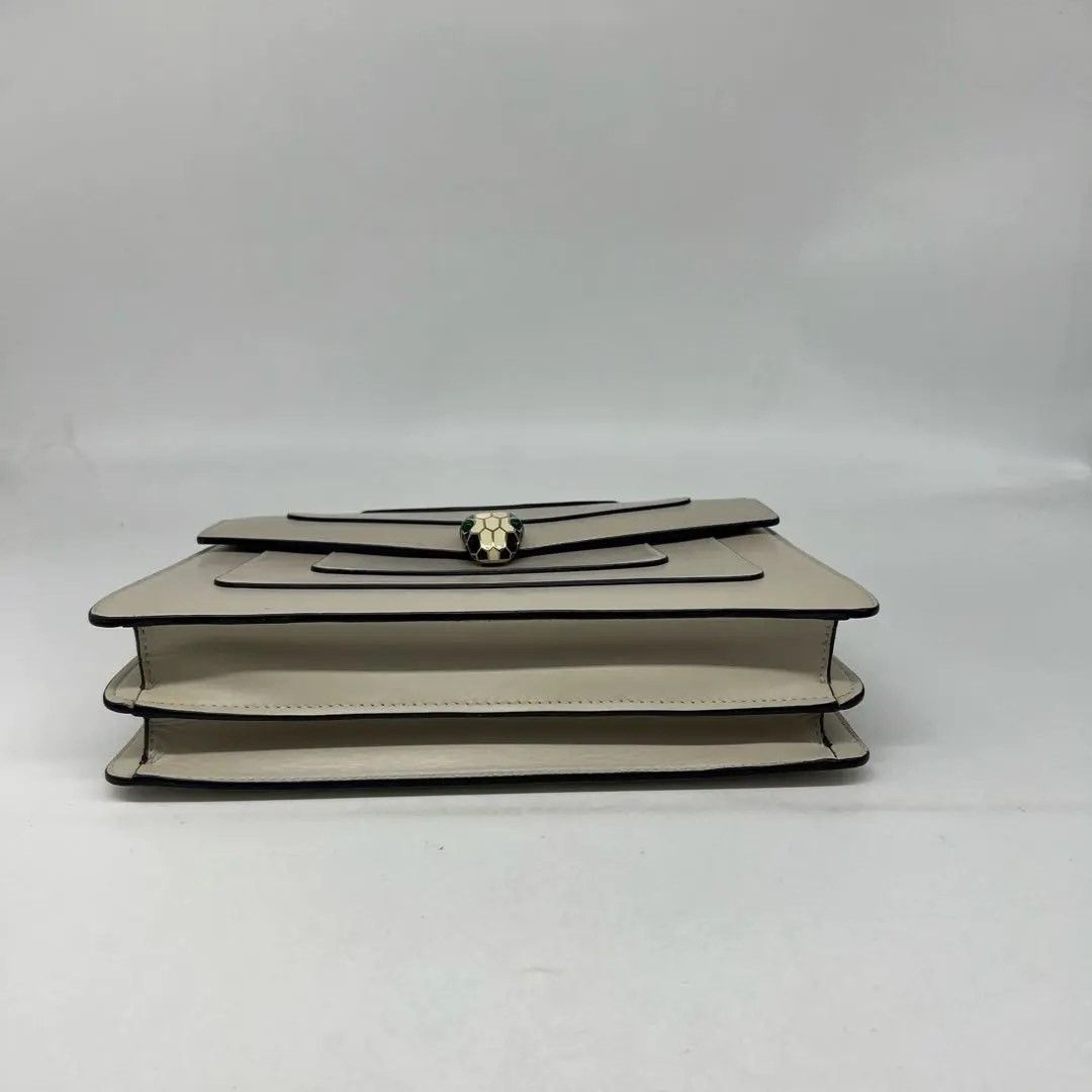 Bvlgari Pre-loved Bag Very good condition Size ONE SIZE - 8 Thumbnail