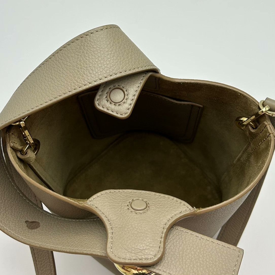 Loewe Pre-loved Bag Very good condition Size ONE SIZE - 6 Thumbnail