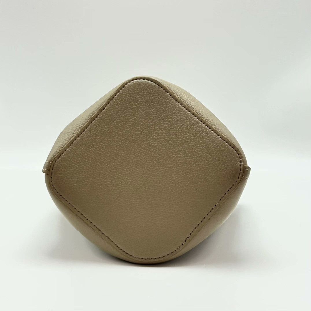 Loewe Pre-loved Bag Very good condition Size ONE SIZE - 5 Thumbnail
