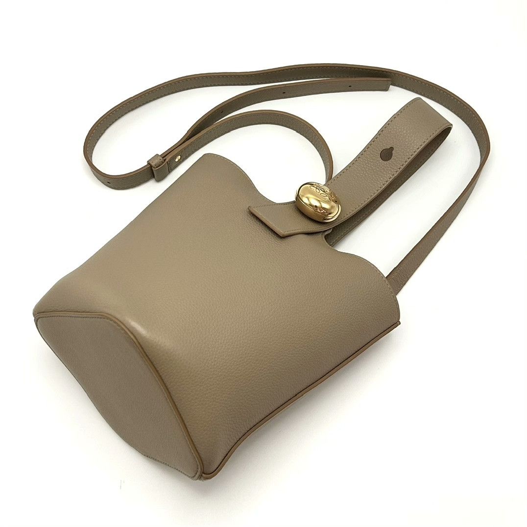 Loewe Pre-loved Bag Very good condition Size ONE SIZE - 4 Thumbnail