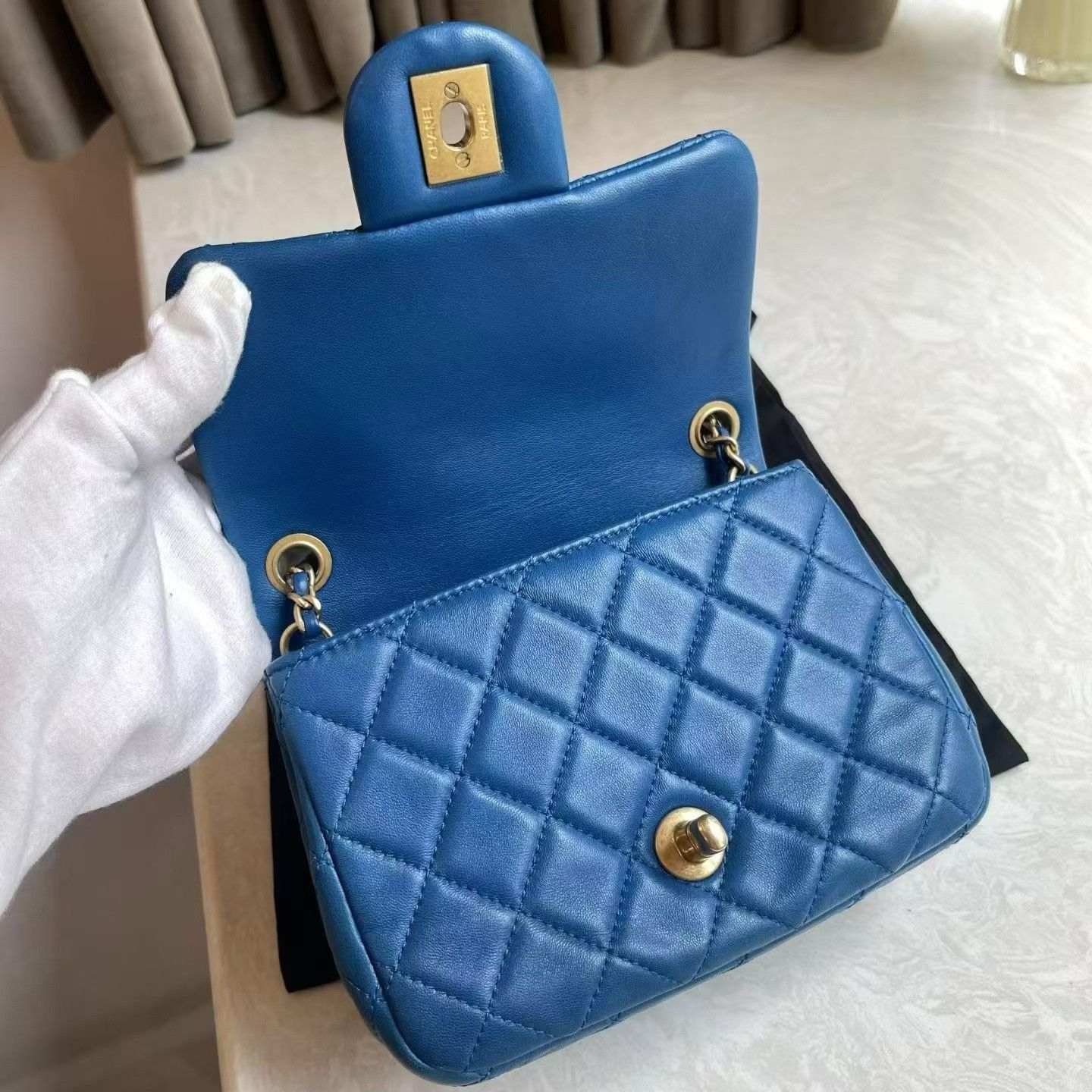 Chanel Pre-loved Bag Very good condition Size ONE SIZE - 6 Thumbnail