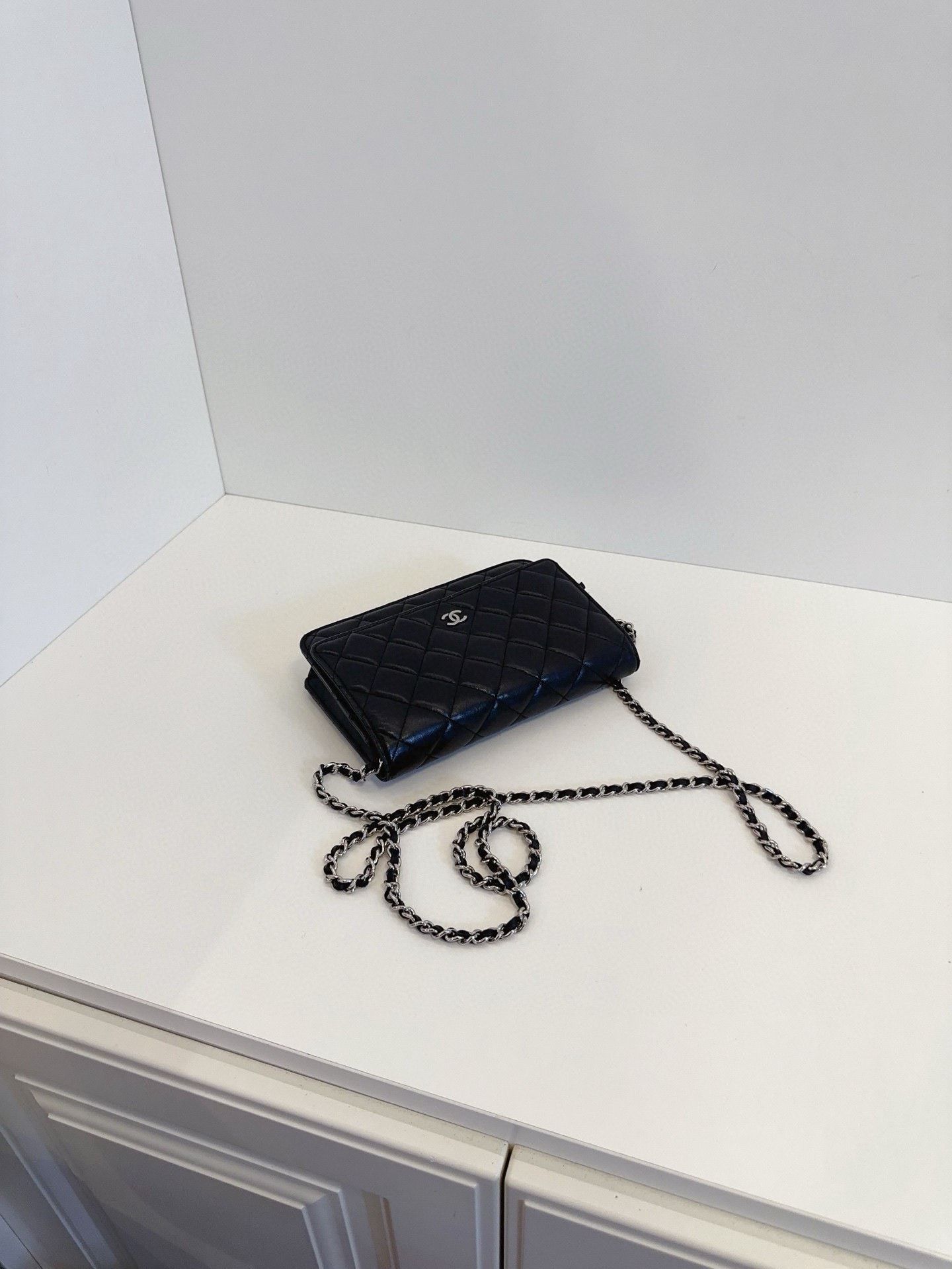 Chanel Pre-loved Bag Very good condition Size ONE SIZE - 5 Thumbnail