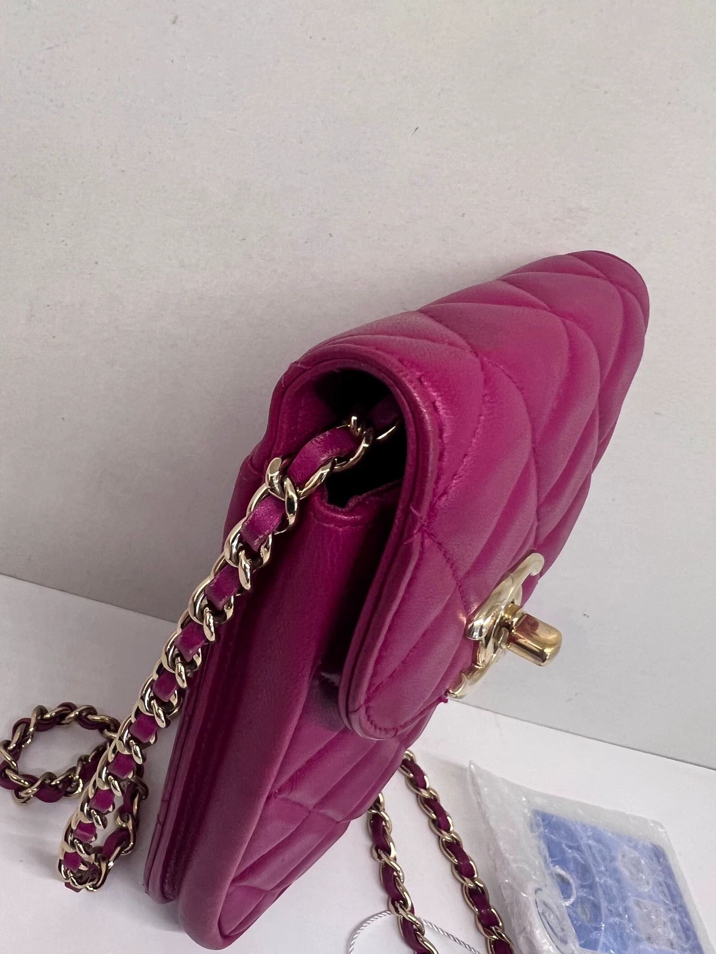 Chanel Pre-loved Bag Very good condition Size ONE SIZE - 6 Thumbnail