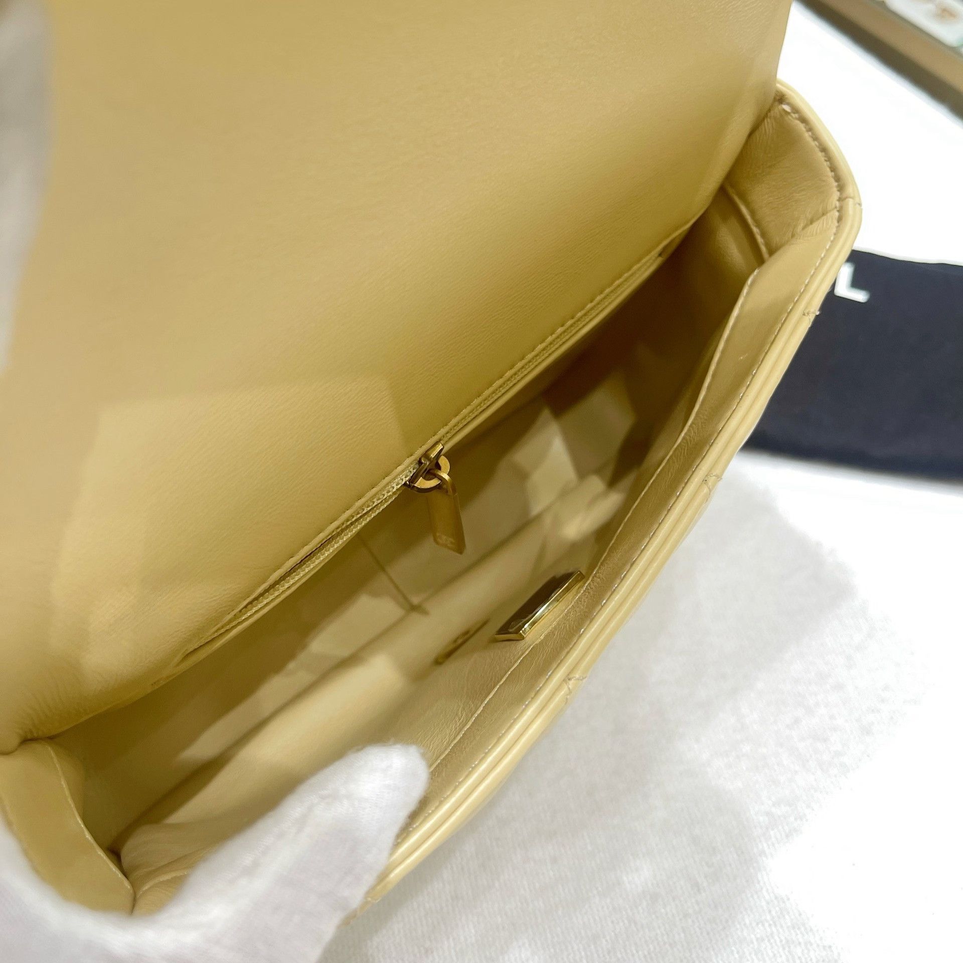 Chanel Pre-loved Bag Brand new condition Size ONE SIZE - 6 Thumbnail