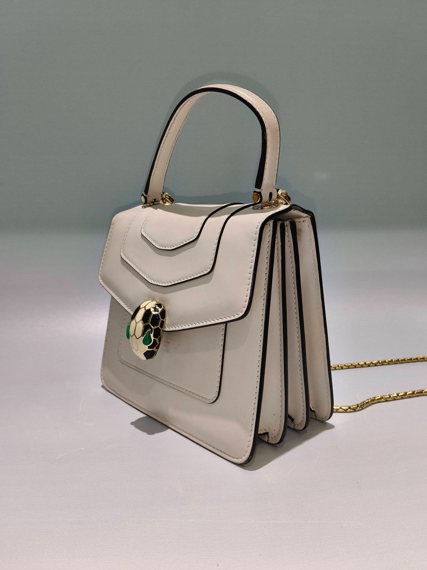 Bvlgari Pre-loved Bag Very good condition Size ONE SIZE - 4 Thumbnail
