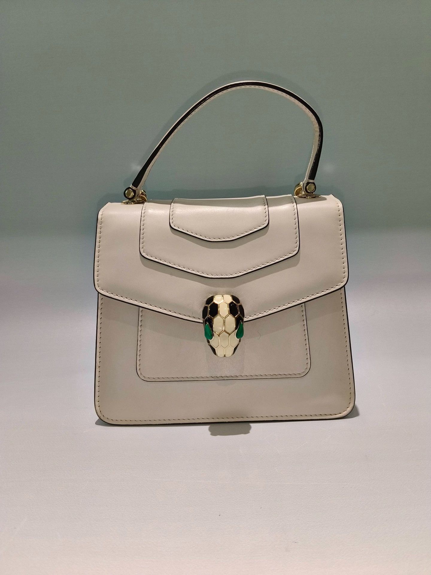 Bvlgari Pre-loved Bag Very good condition Size ONE SIZE - 3 Thumbnail