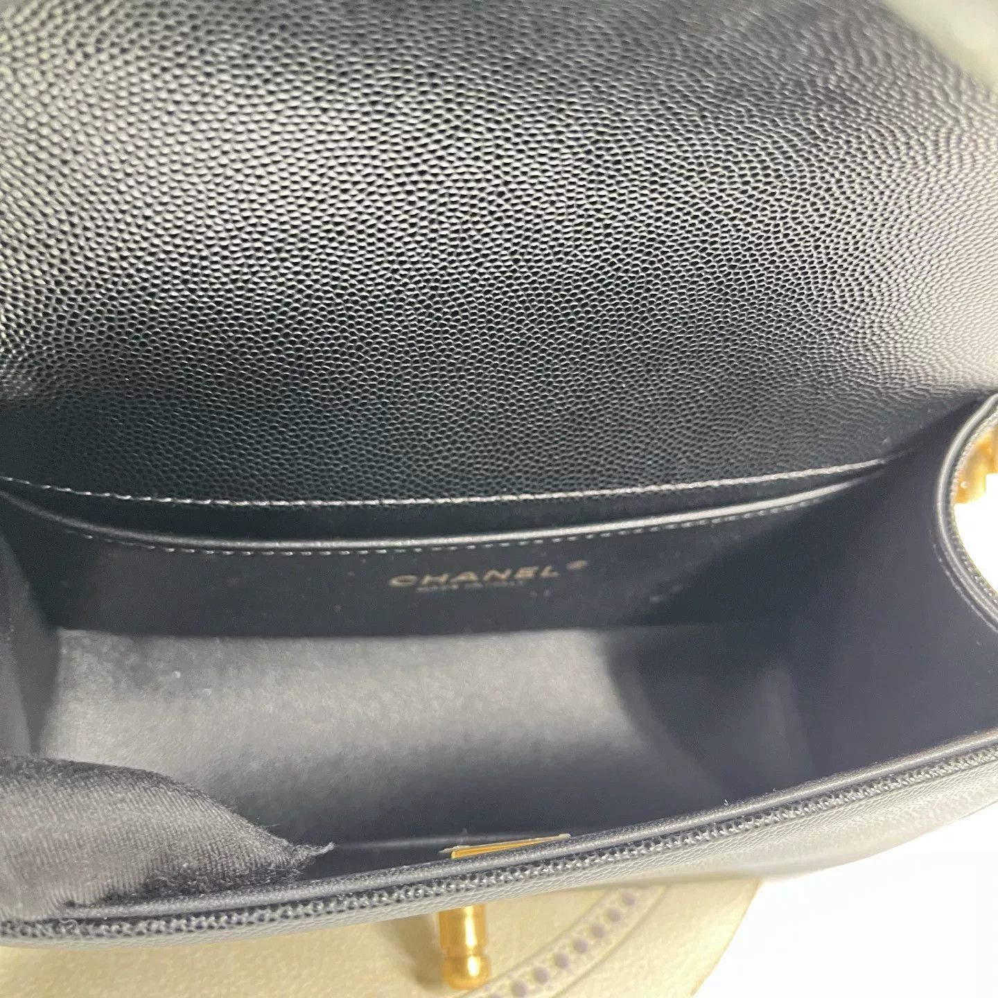 Chanel Pre-loved Bag Very good condition Size ONE SIZE - 4 Thumbnail