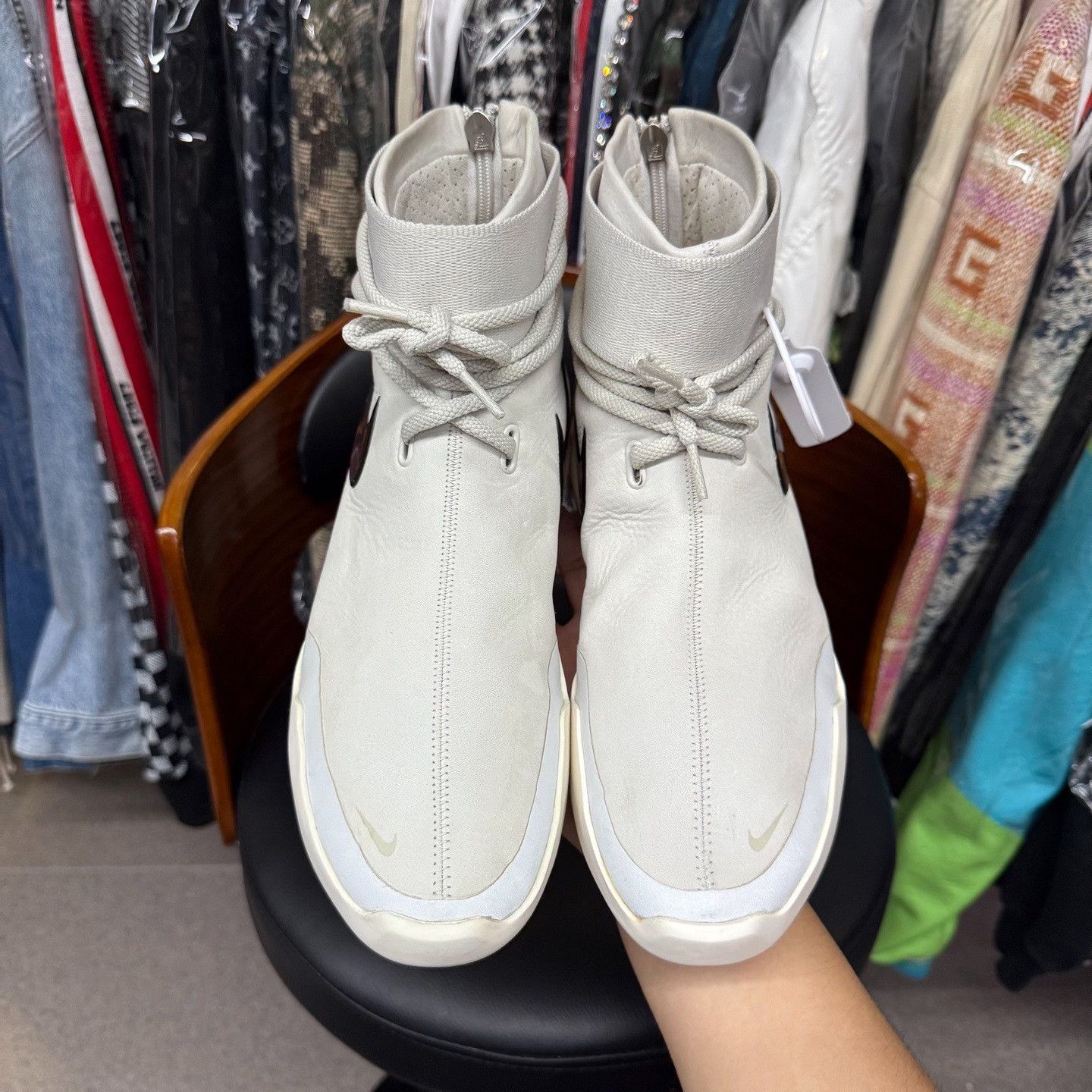 Fear of God Fear of God Collab White Hitop Sneakers 9 Men Size US 9 / EU 42 - 5 Thumbnail