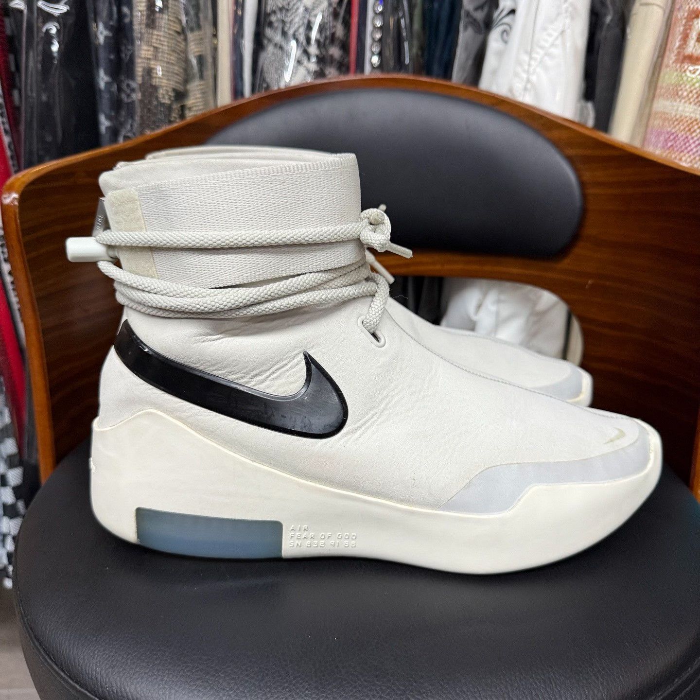 Fear of God Fear of God Collab White Hitop Sneakers 9 Men Size US 9 / EU 42 - 4 Thumbnail