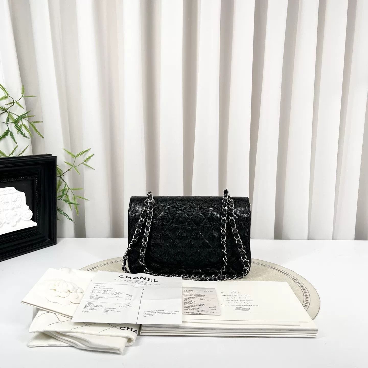Chanel Pre-loved Bag Very good condition Size ONE SIZE - 2 Thumbnail