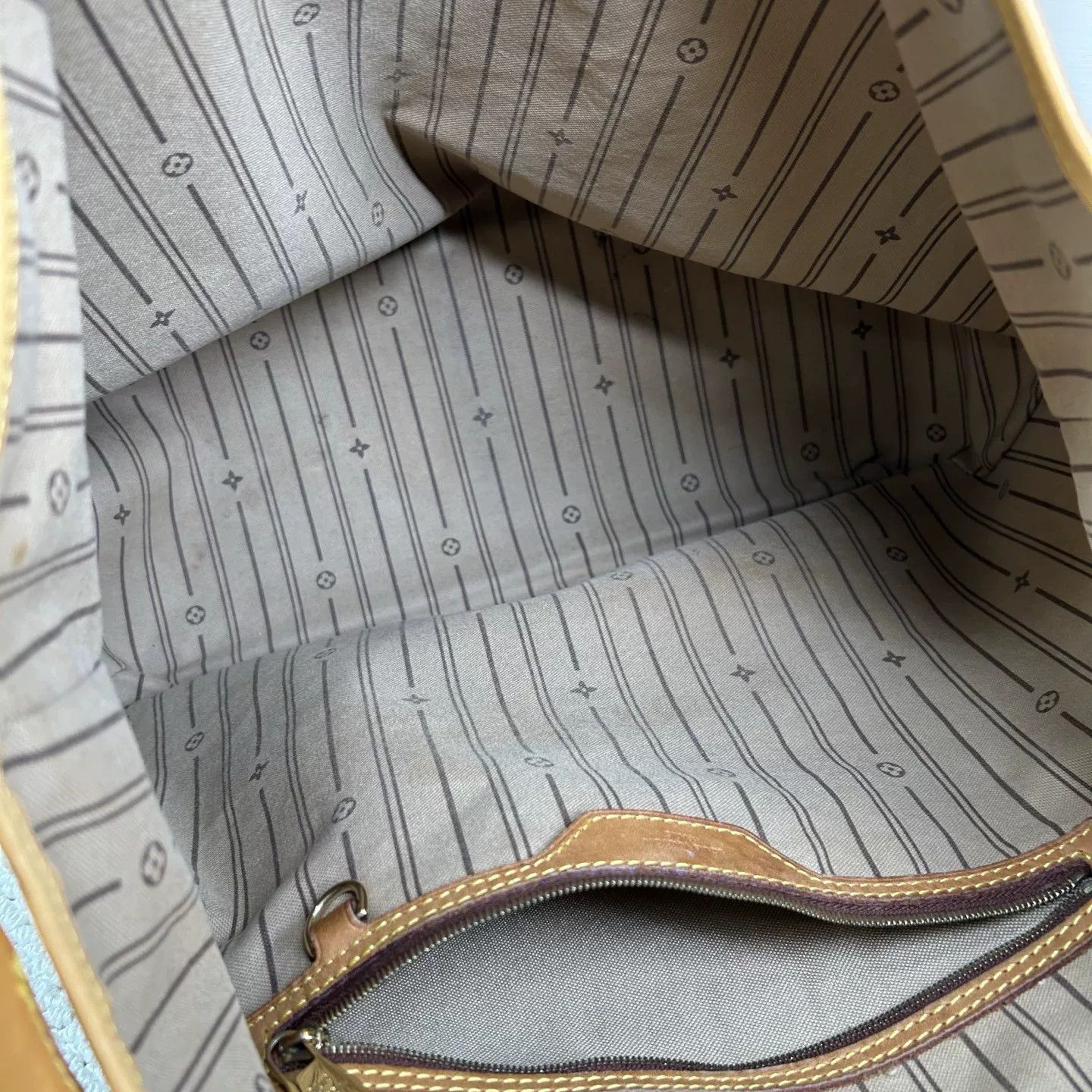 Louis Vuitton Pre-loved Bag Very good condition Size ONE SIZE - 3 Thumbnail