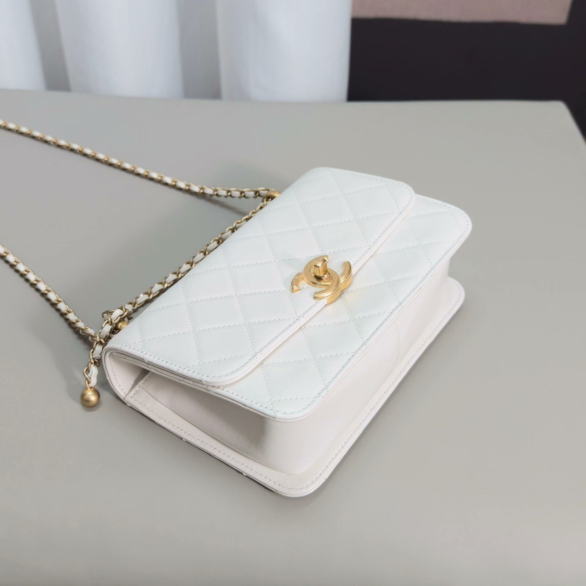Chanel Pre-loved Bag Very good condition Size ONE SIZE - 3 Thumbnail