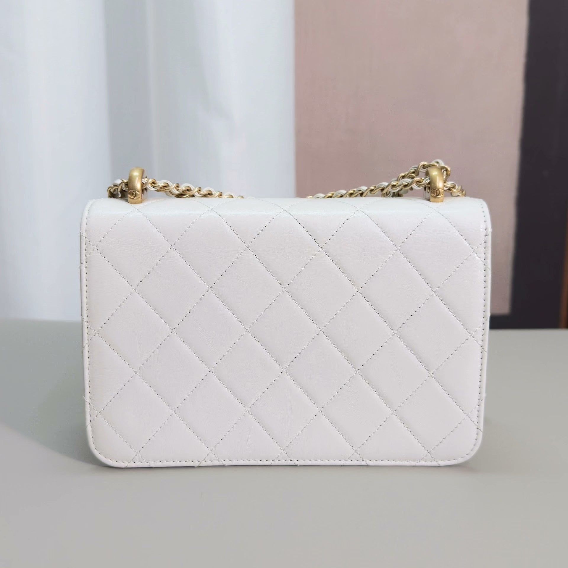 Chanel Pre-loved Bag Very good condition Size ONE SIZE - 2 Thumbnail