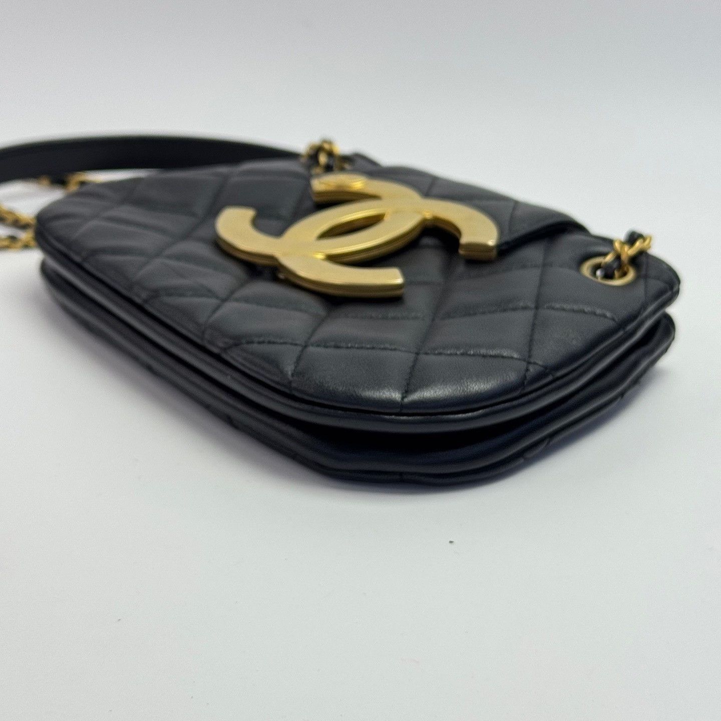 Chanel Pre-loved Bag Very good condition Size ONE SIZE - 7 Thumbnail