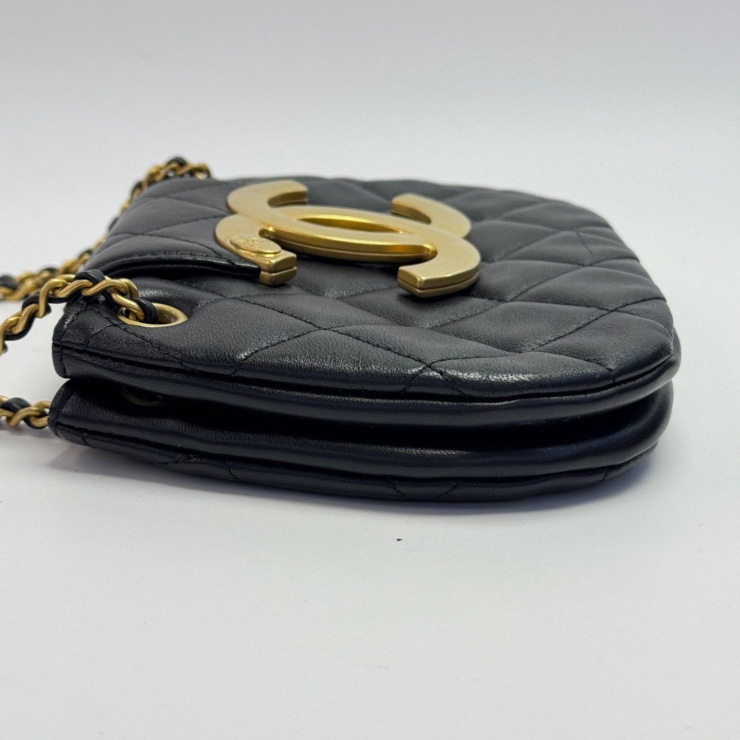 Chanel Pre-loved Bag Very good condition Size ONE SIZE - 4 Thumbnail