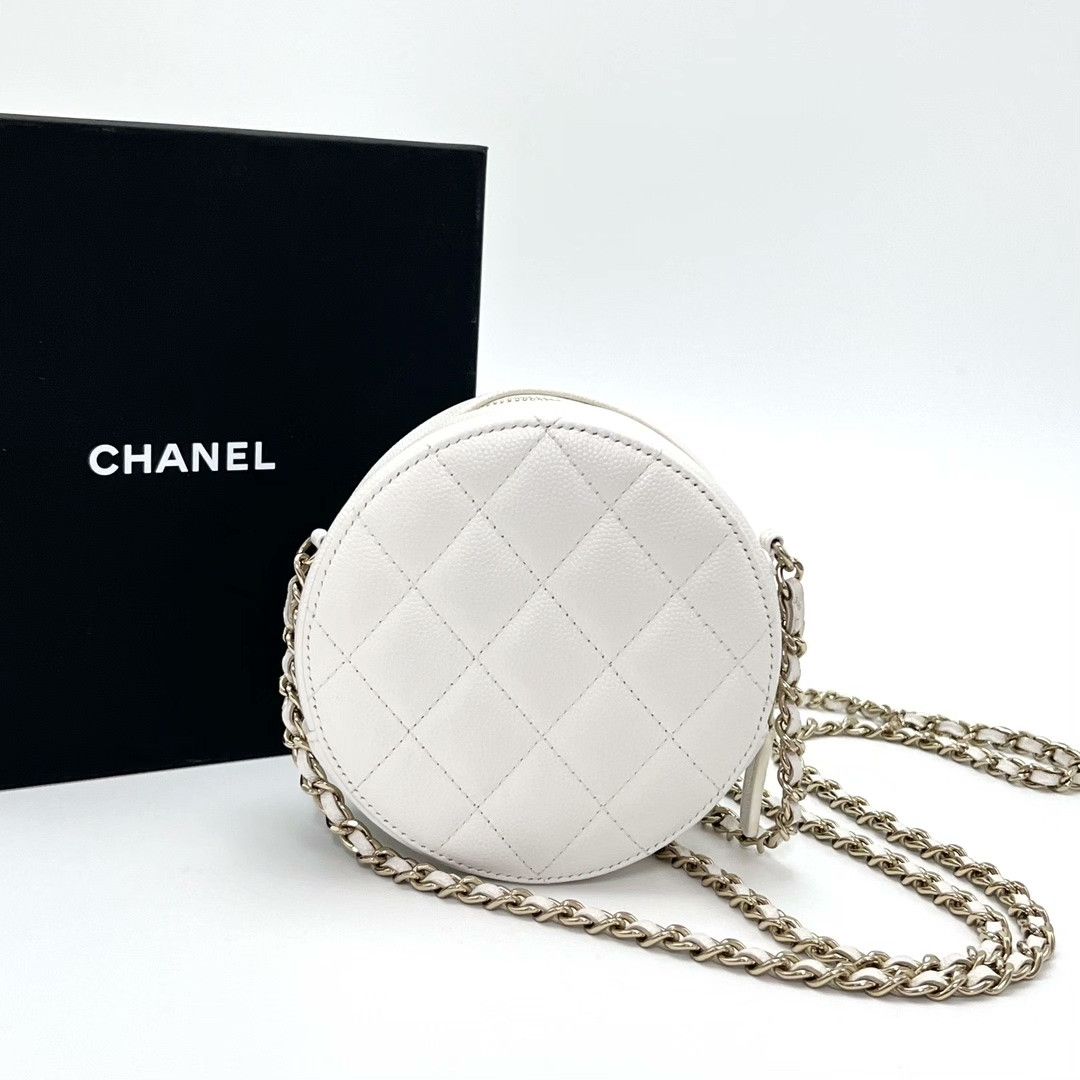 Chanel Pre-loved Bag Very good condition Size ONE SIZE - 2 Thumbnail